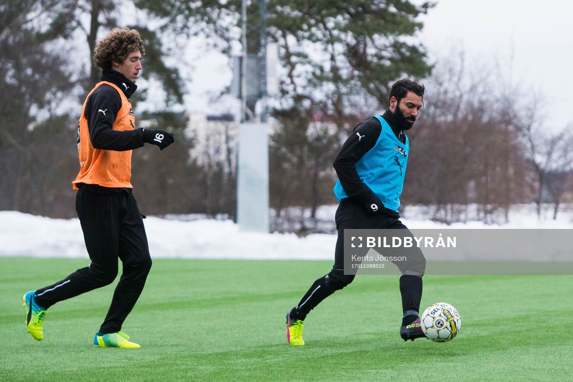 Hammarbys Stefan Batan (h) och Romulo Cabral Pereira Pinto