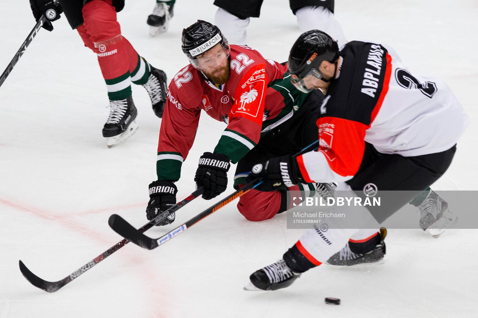 Frölundas Robin Figren täcker skott från