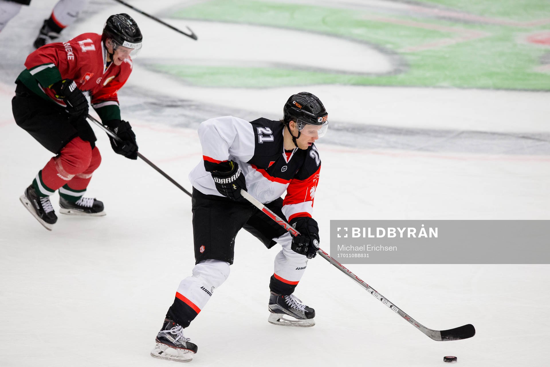 Fribourg-Gottérons Flavio Schmutz före Frölundas Victor