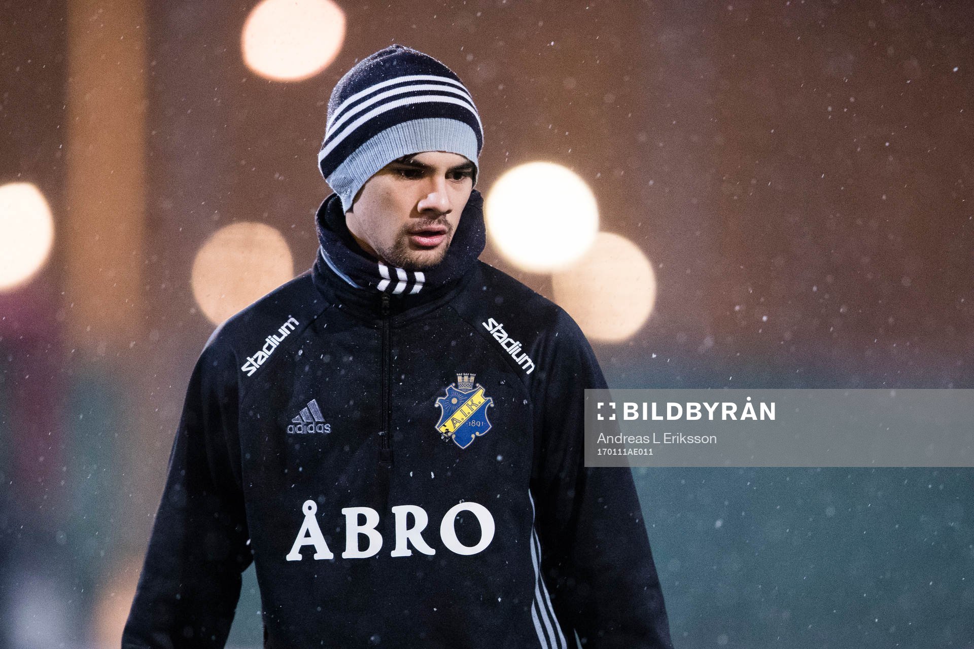 s Jesper Nyholm