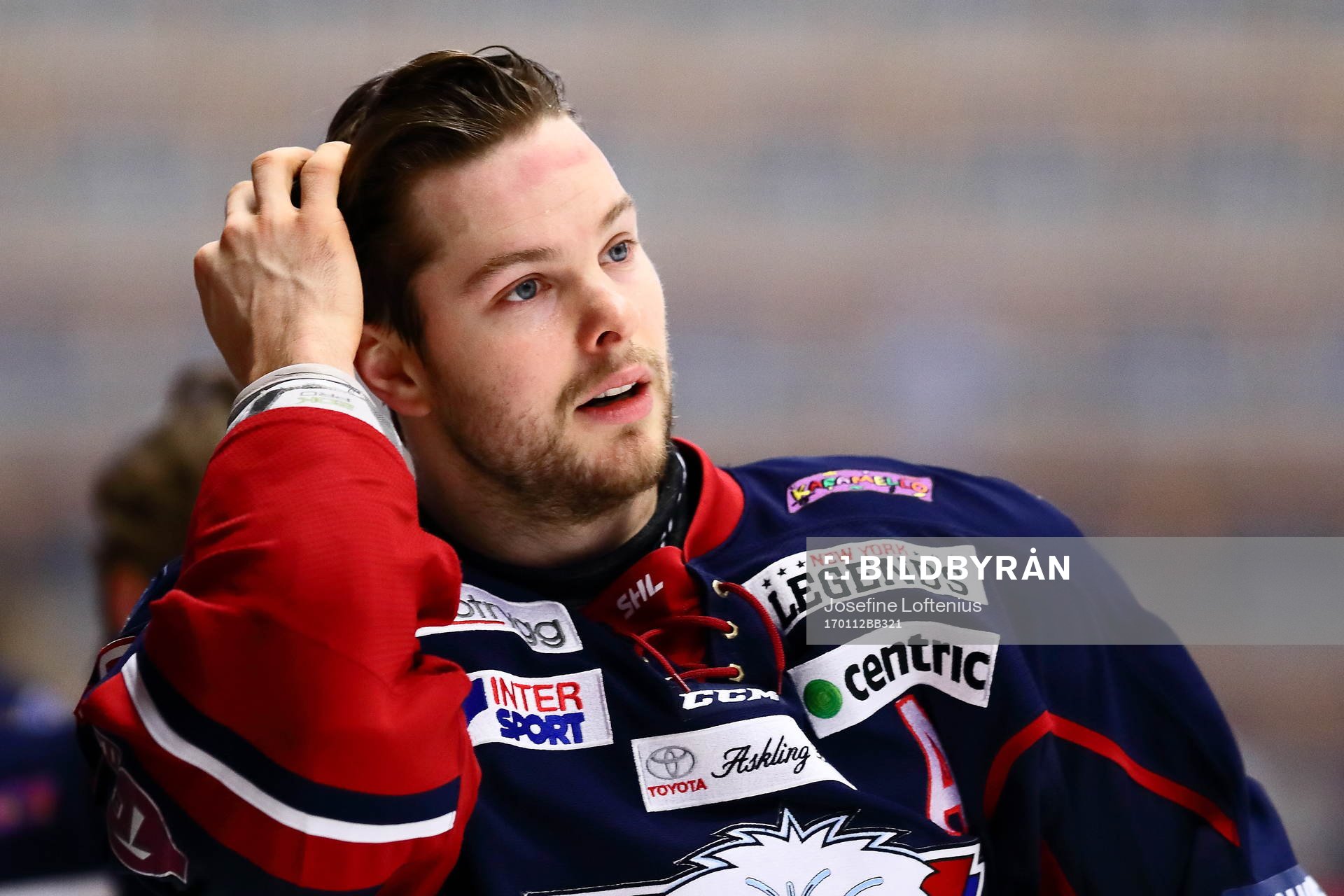 Linköpings Andrew Gordon innan ishockeymatchen i SHL