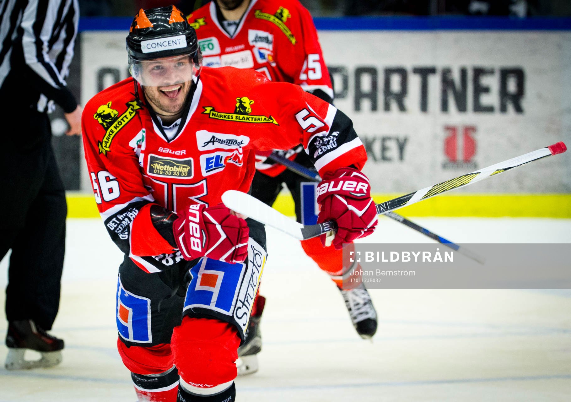 Örebros Johan Wiklander jublar