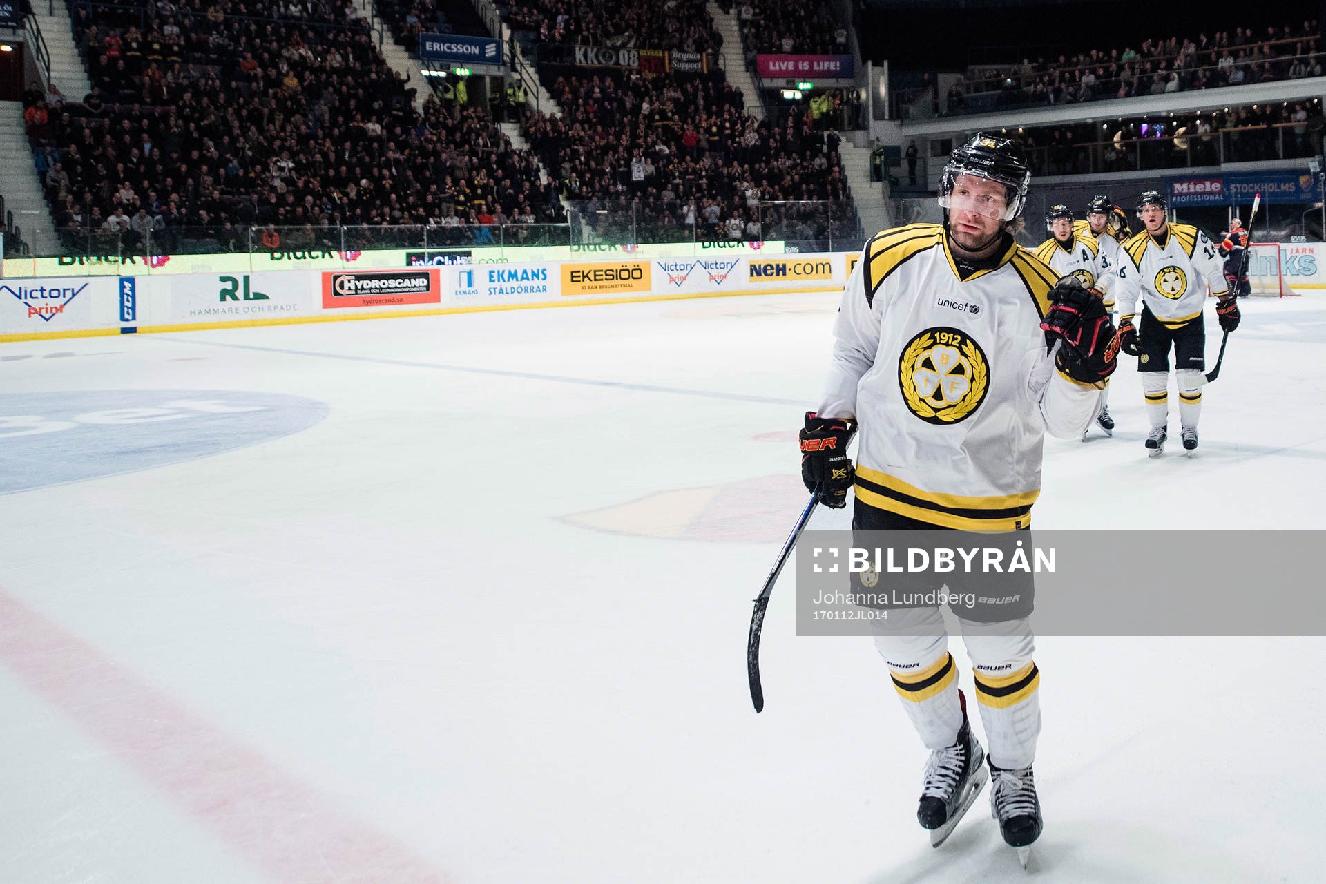 Brynäs Jonathan Granström jublar