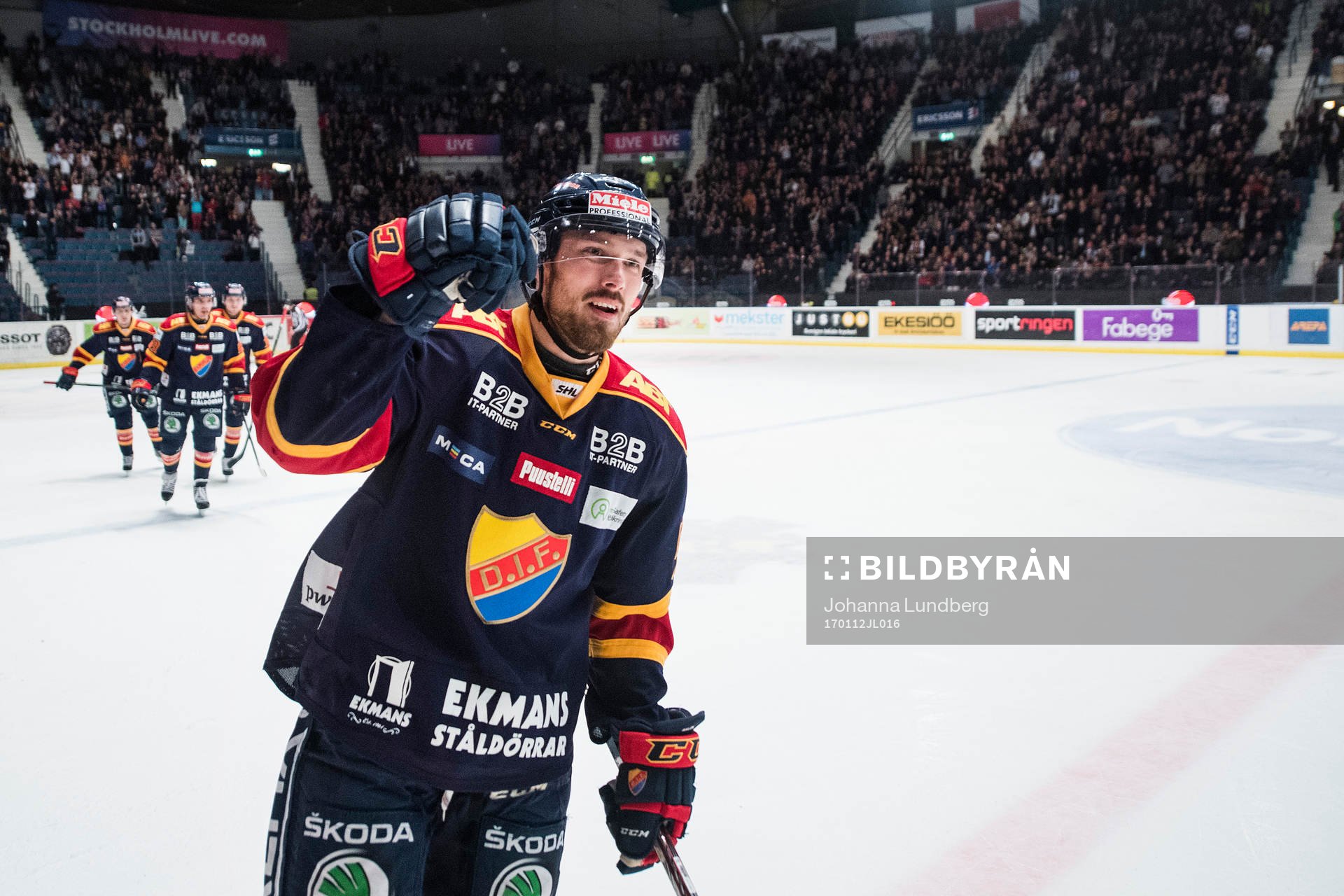 Djurgårdens Mikael Ahlén jublar