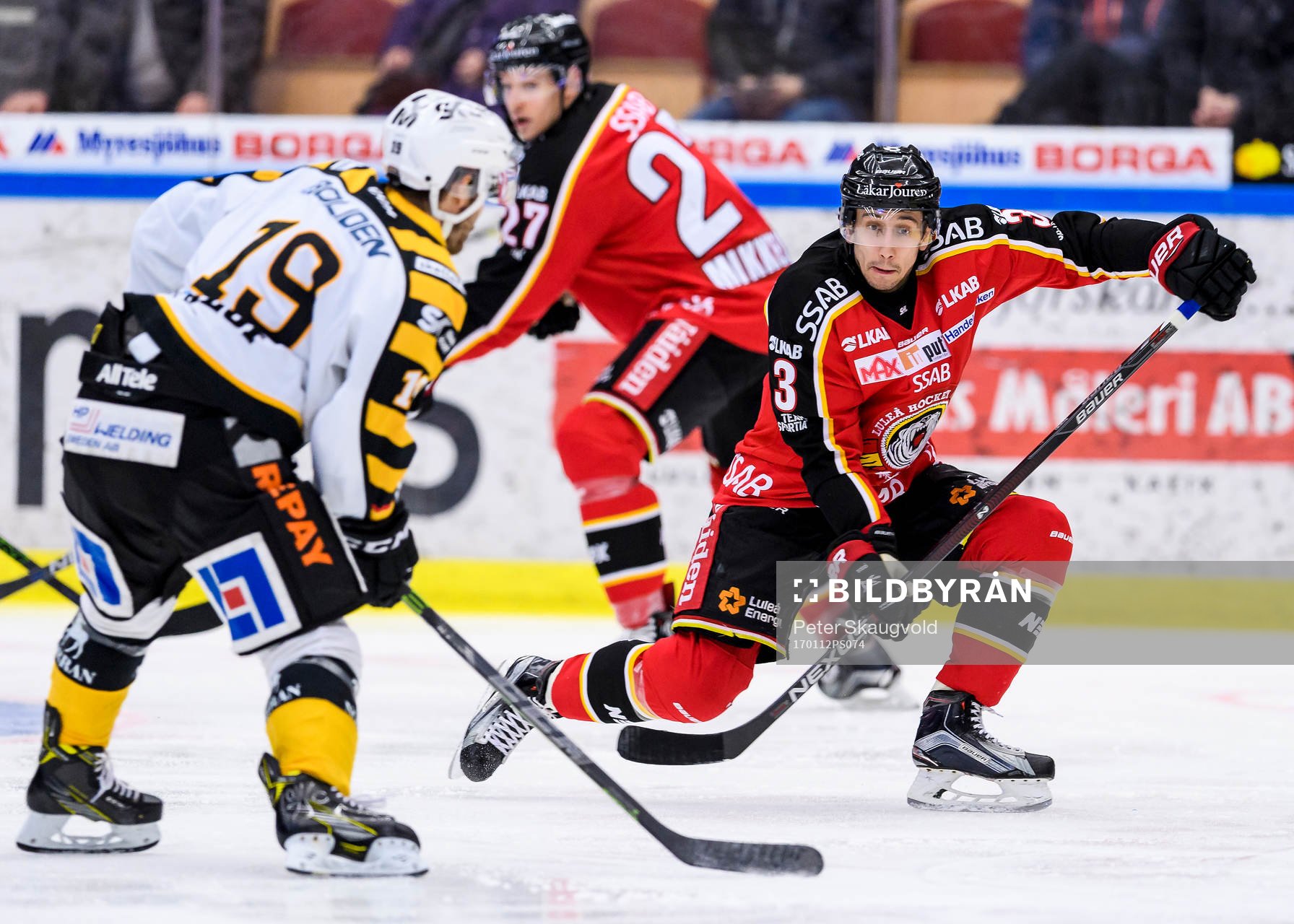 Luleås Daine Todd täcker skott