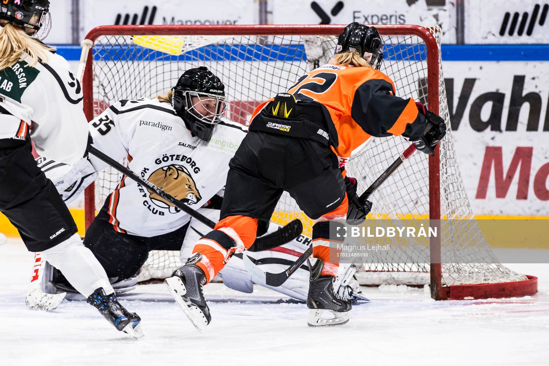 Karlskronas Agnez Svensson gör 1-0