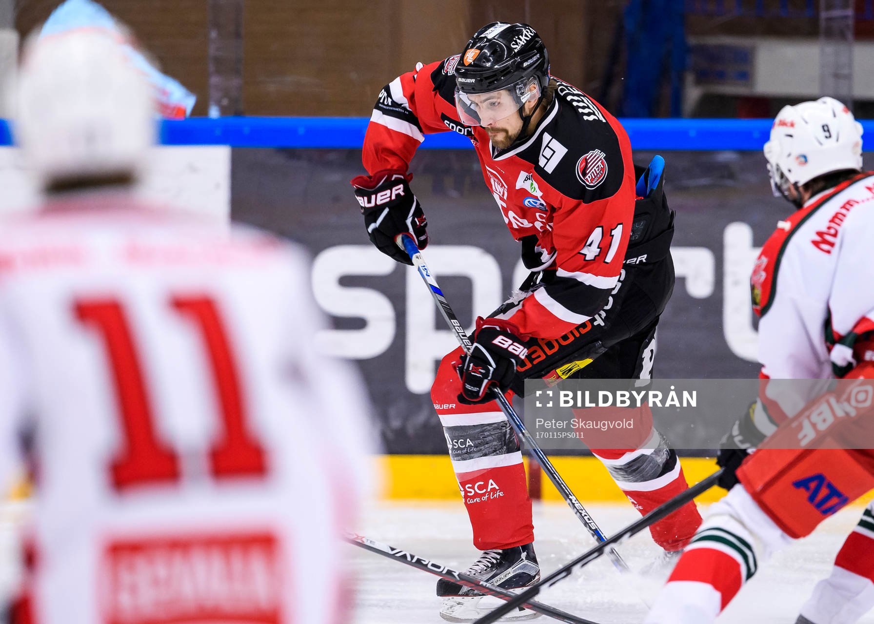 Piteås Johannes Tornberg med pucken