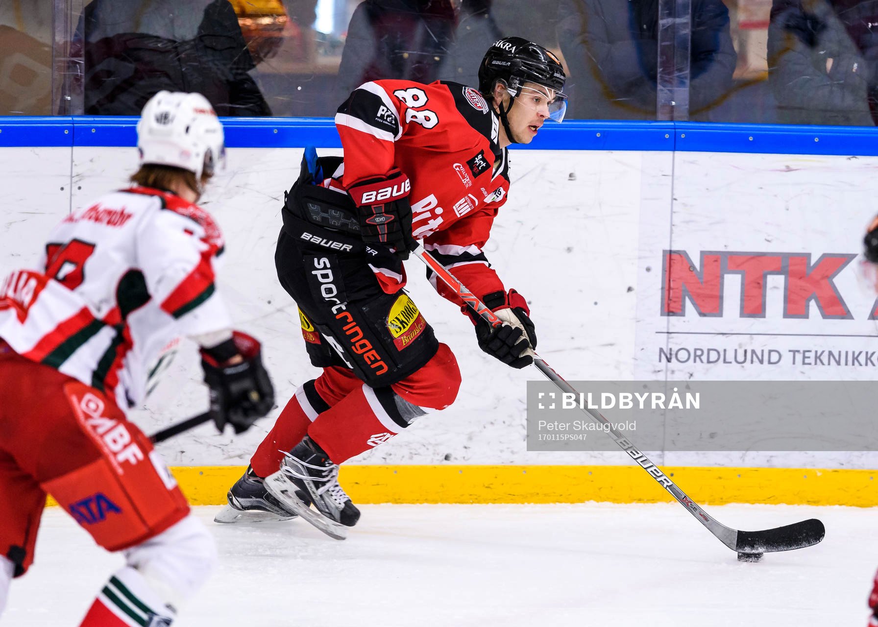 Piteås Erik Wikgren med pucken