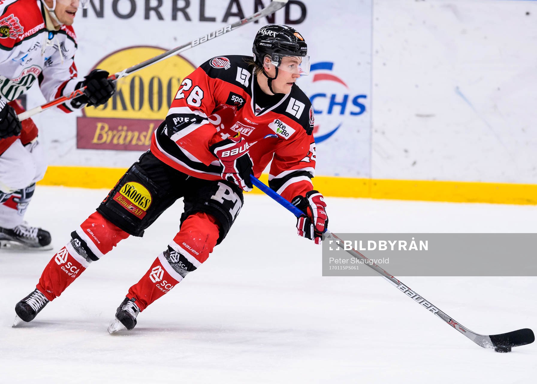 Piteås Emil Wrenman med pucken