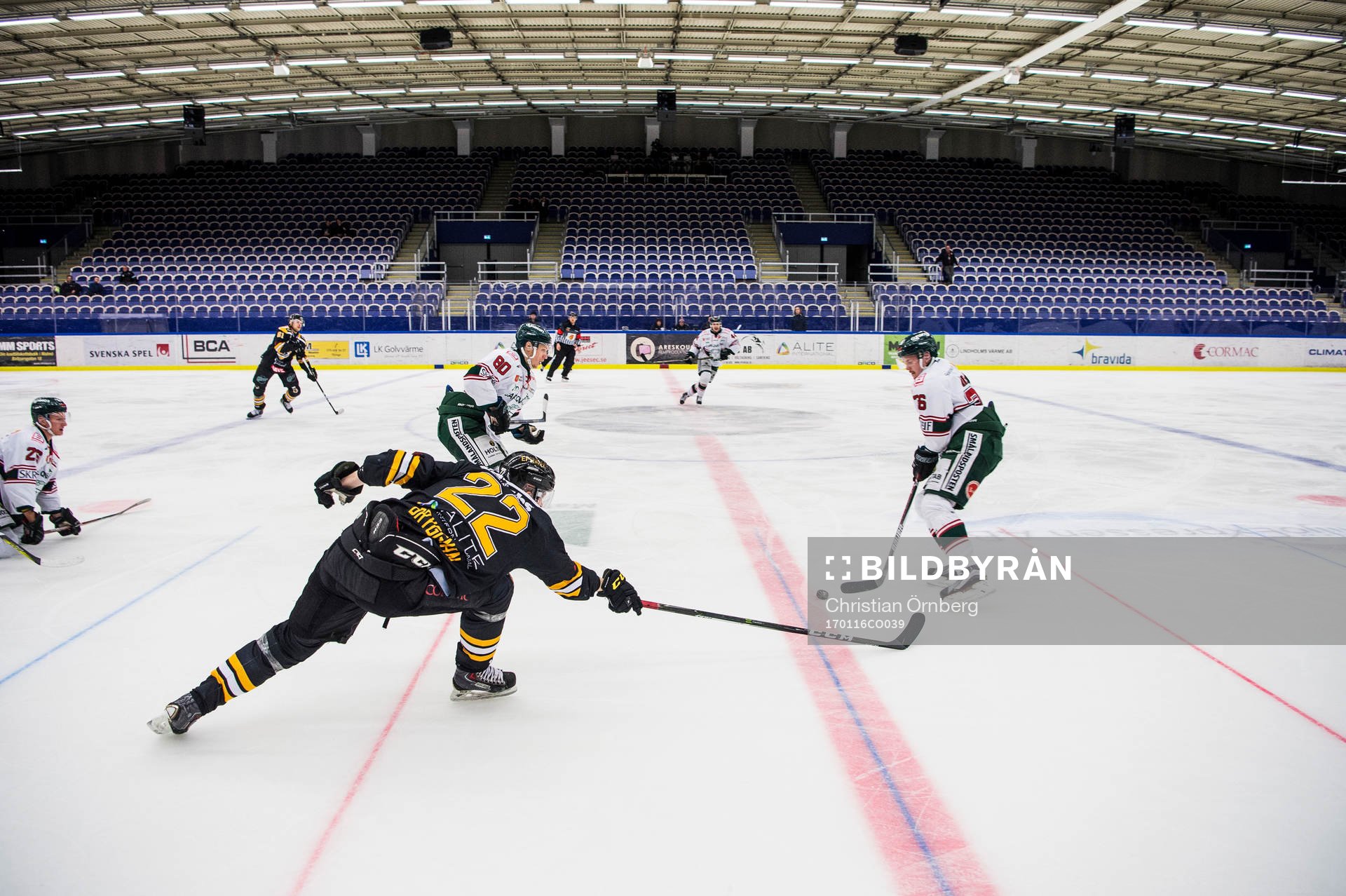 Panterns Lars Bryggman mot Tingsryds Oscar Holst och Adam