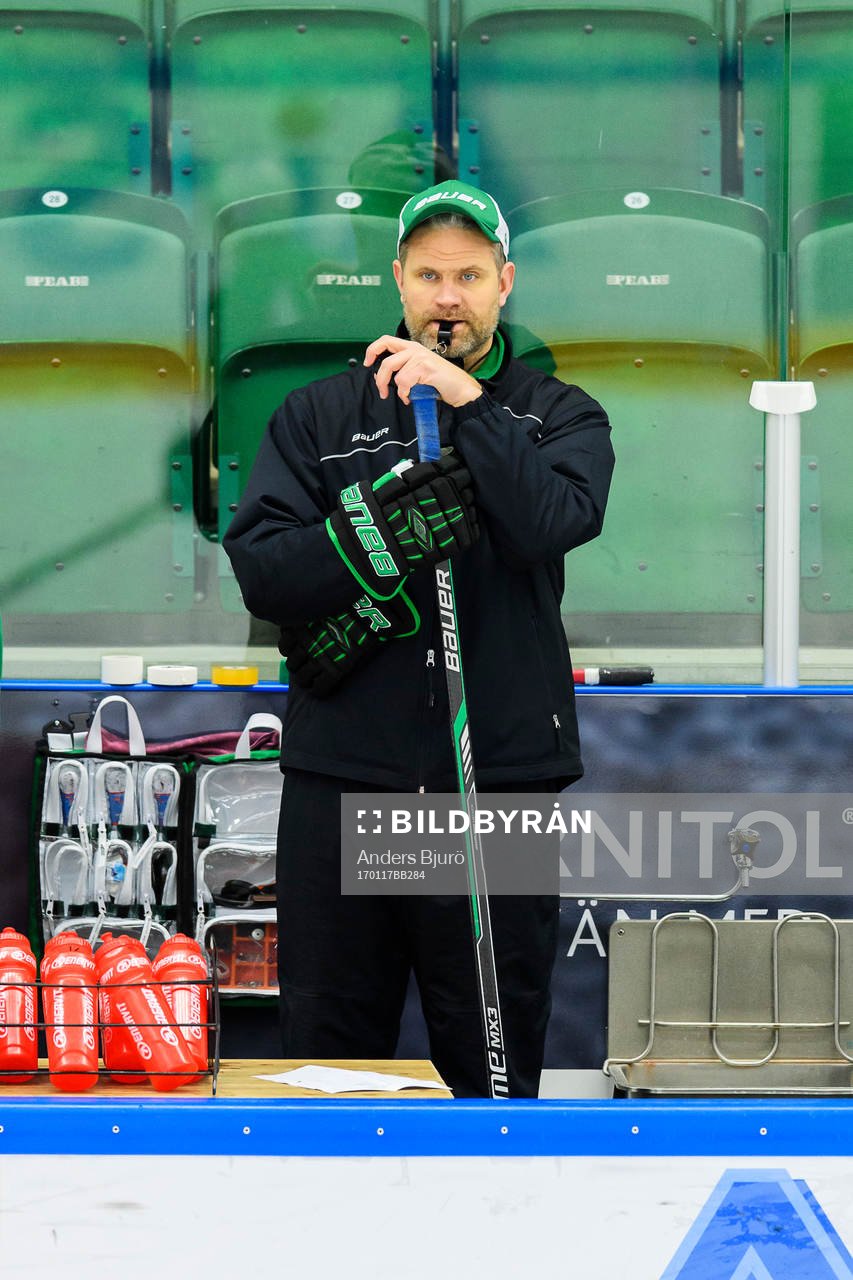 Rögles assisterande tränare Mikael Chrintz-Gath