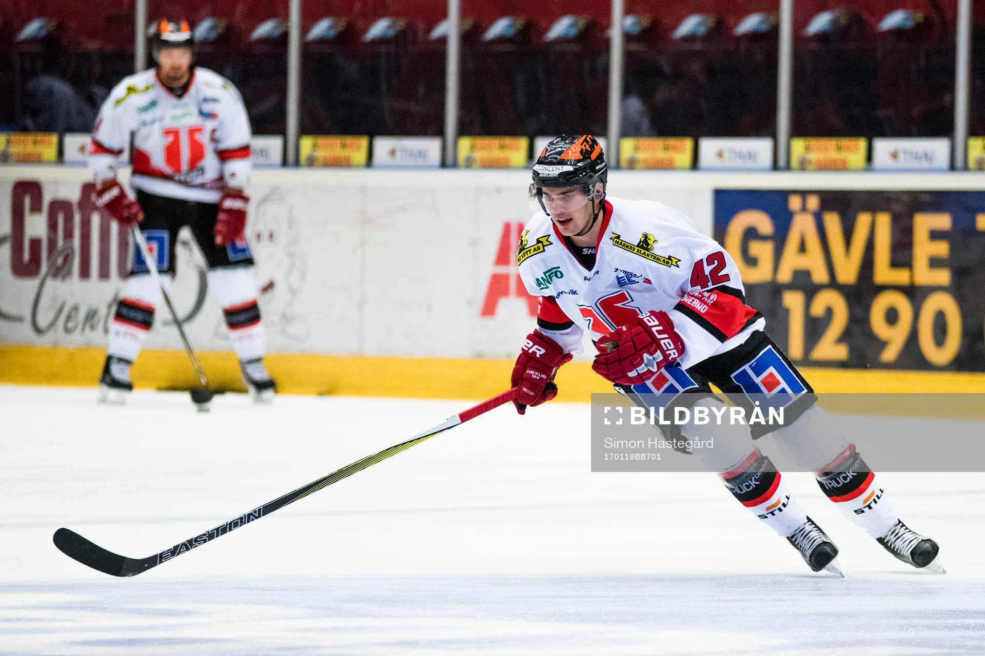 Örebros Kalle Jellvert före ishockeymatchen i SHL mellan