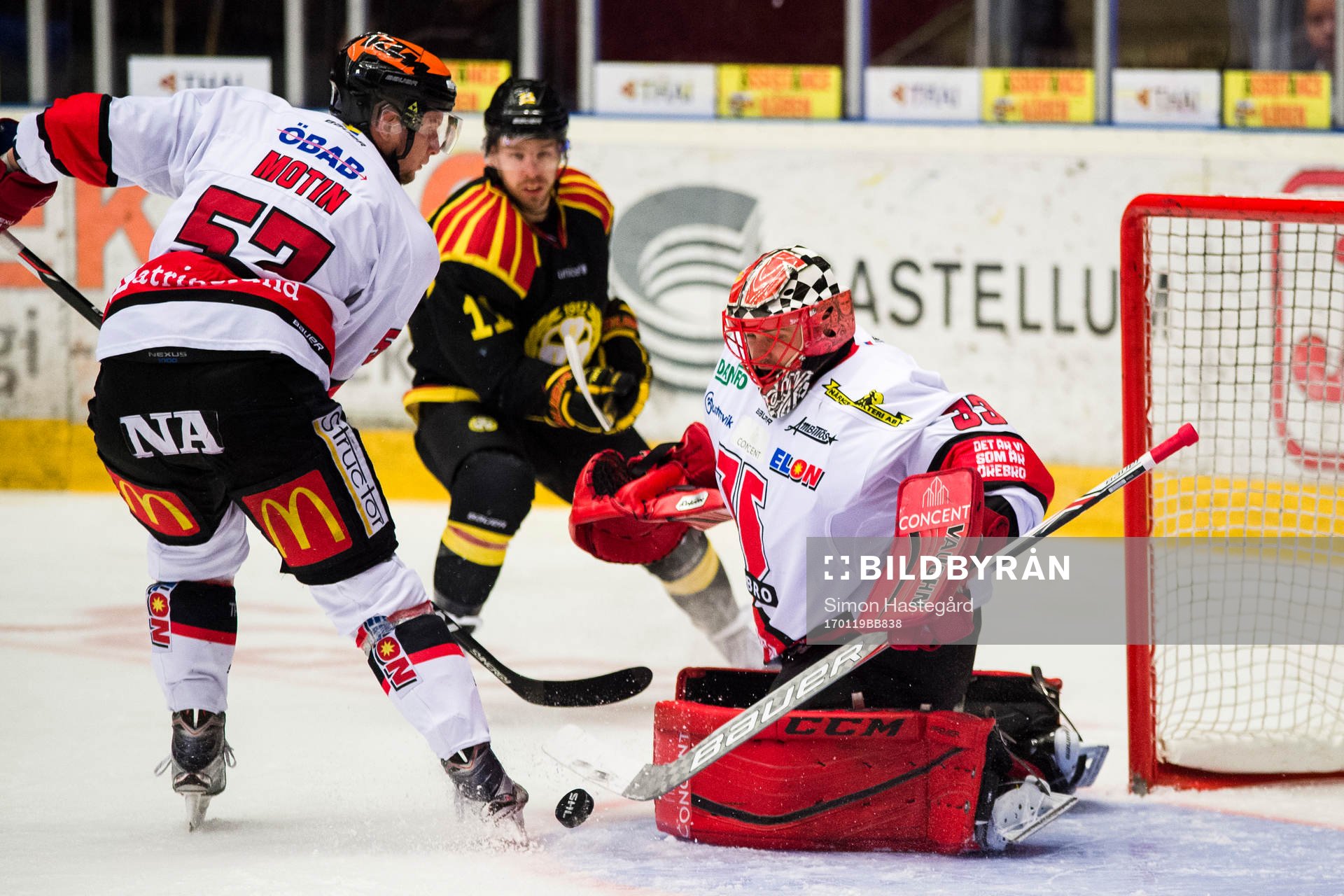 Örebros målvakt Julius Hudacek och Bobbo Petersson