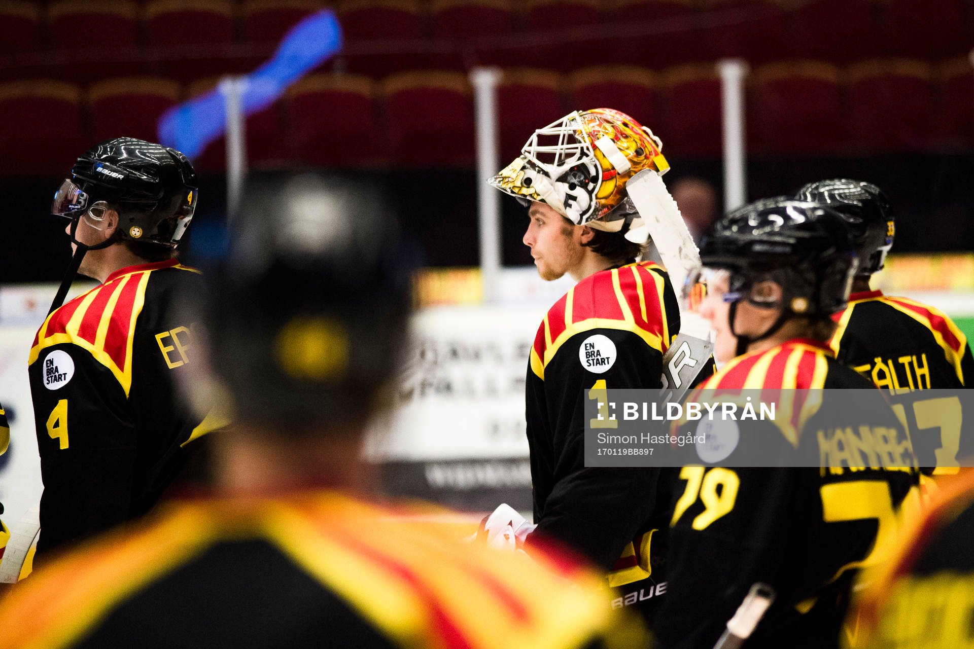 Brynäs målvakt Felix Sandström deppar