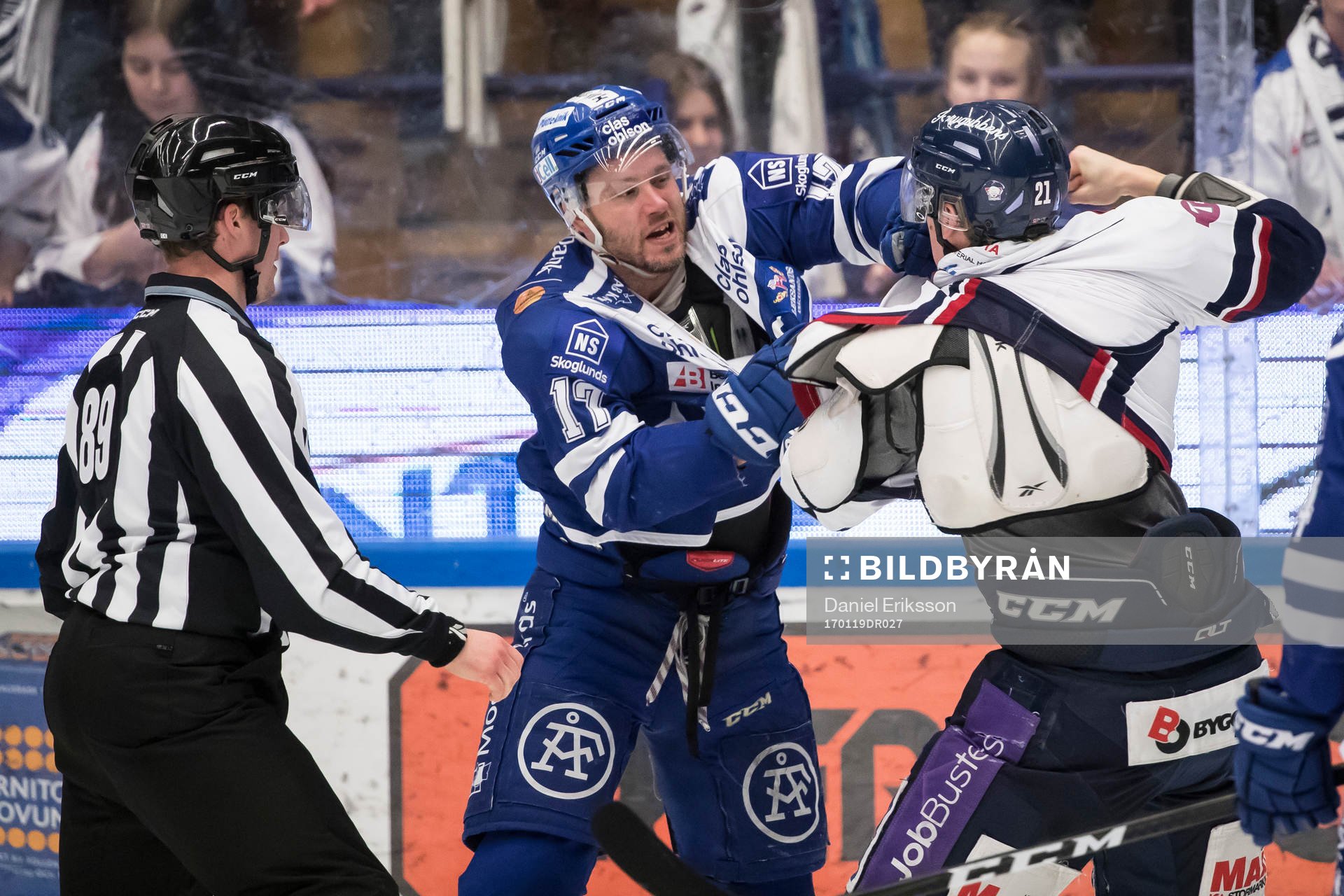 Fight mellan Leksands Jesper Ollas och Linköpings Emil