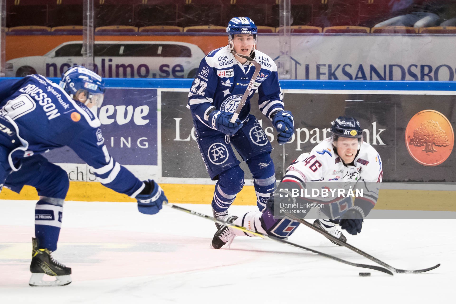 Linköpings Mathis Olimb slänger sig