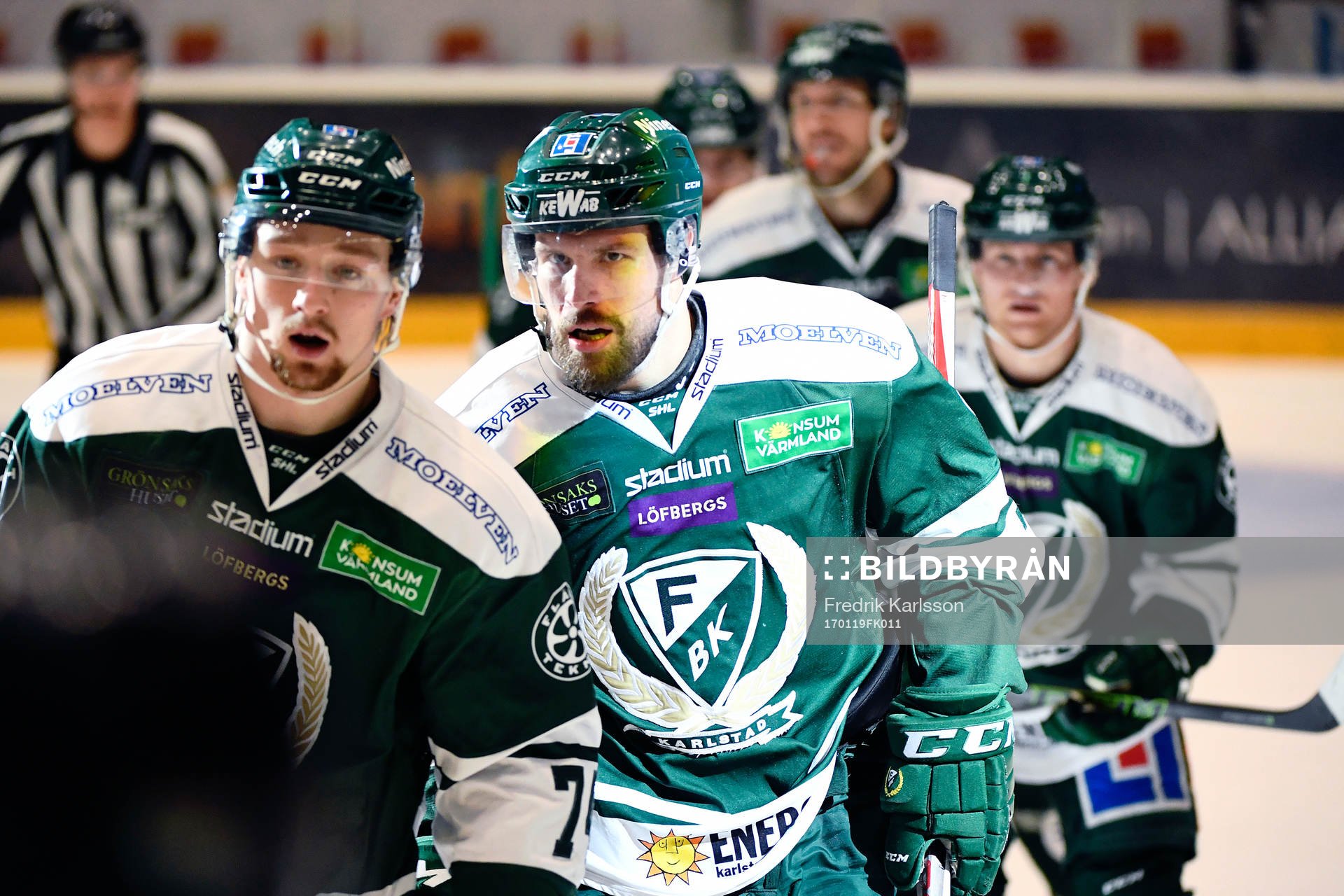 Färjestads Jonas Holös jublar