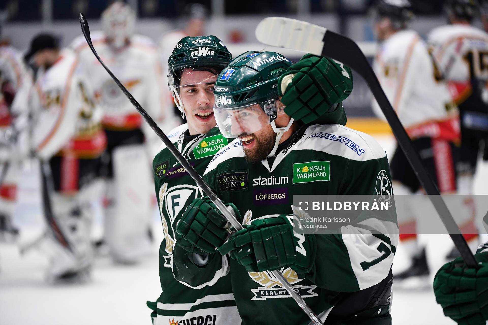 Färjestads Jonas Holös jublar