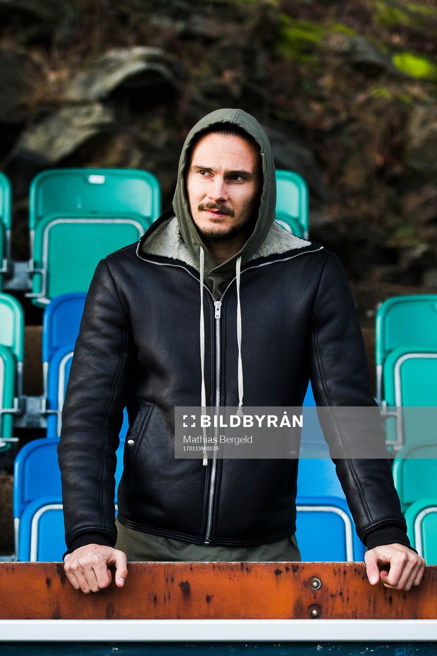 FC Köpenhamns Erik Johansson på läktaren