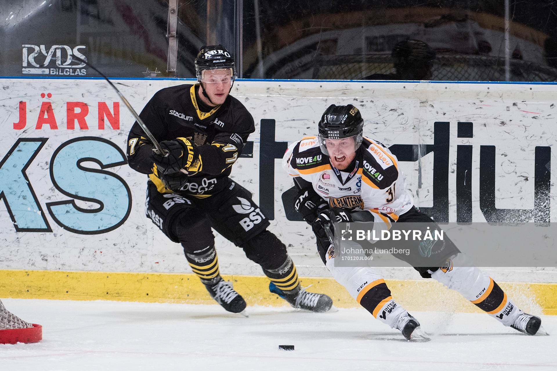 s Jacob Spångberg och Panterns Emil Sandin