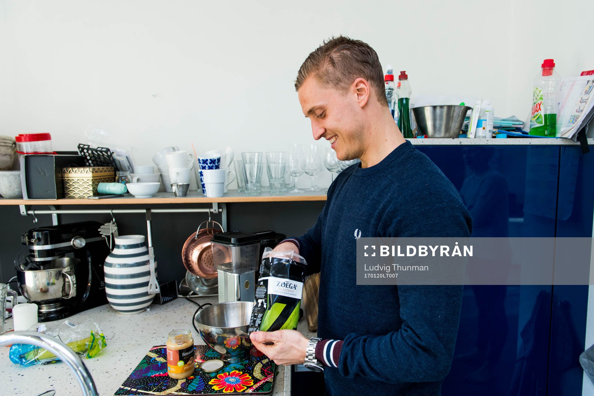 Feyenoords Pär Hansson gör kaffe