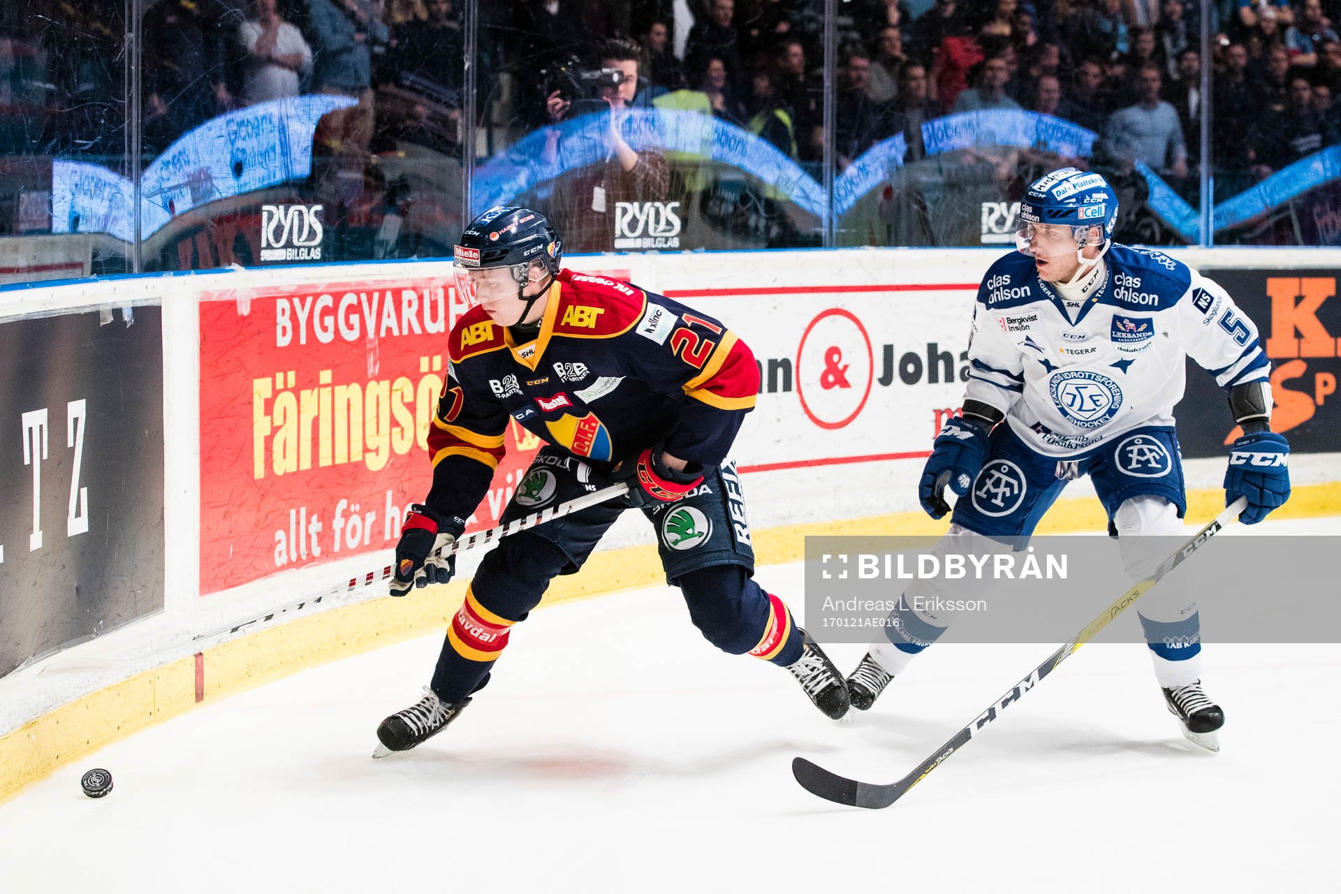 Djurgårdens Jonathan Davidsson och Leksands Ben Youds