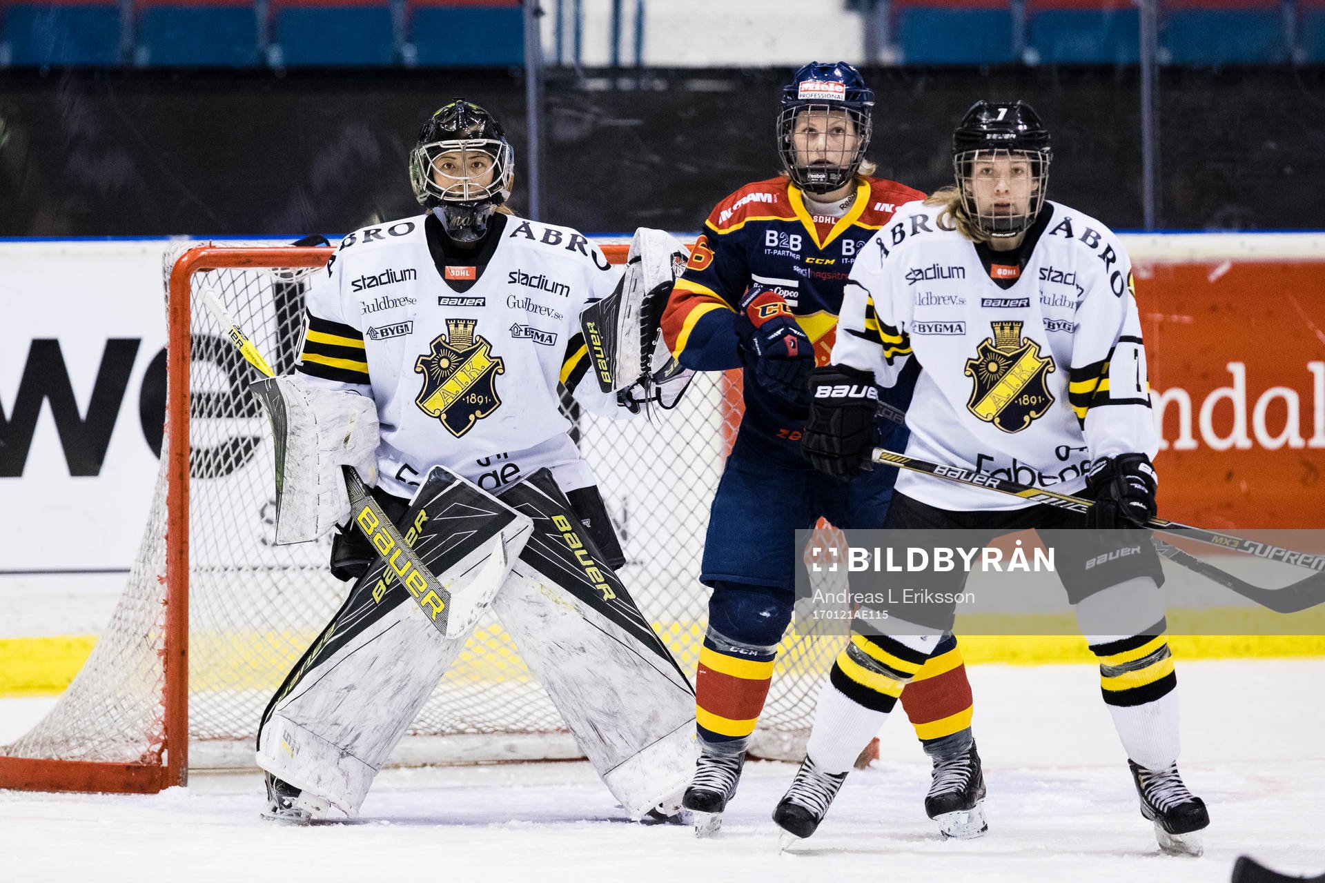 s målvakt Minatsu Murase, Djurgårdens Alexandra Palm och