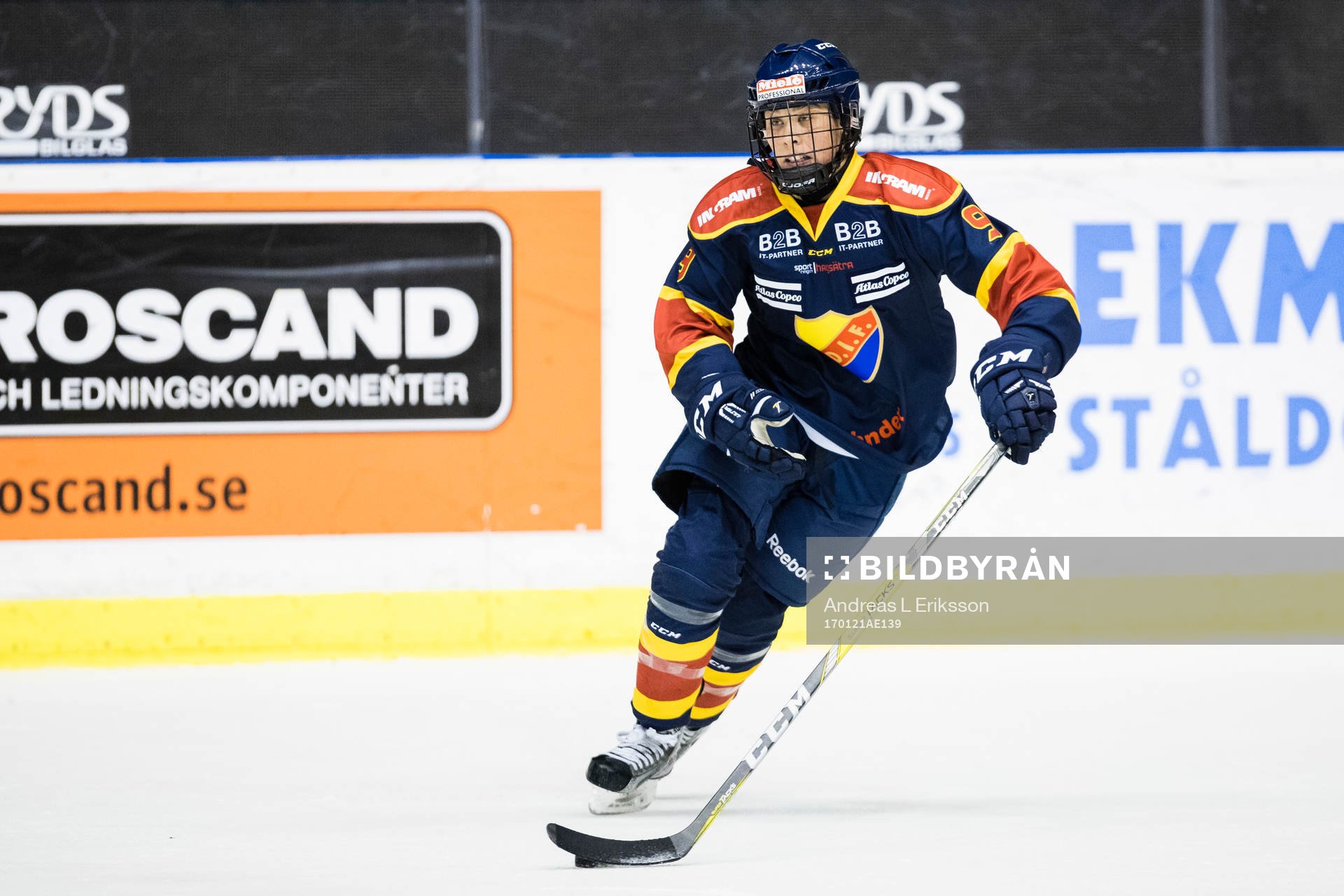 Djurgårdens Molly Engstrom med pucken