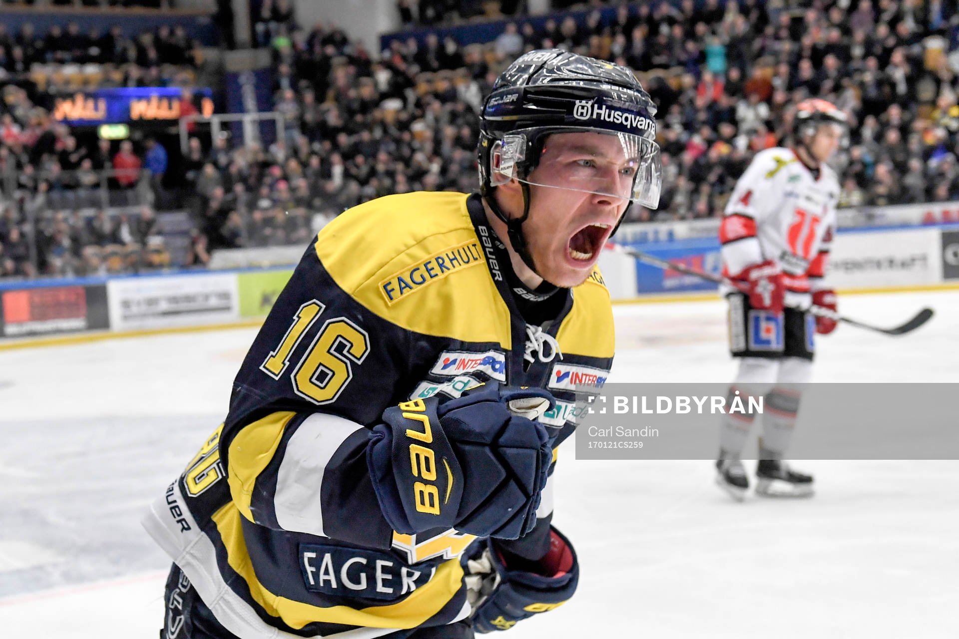 s Filip Sandberg jublar