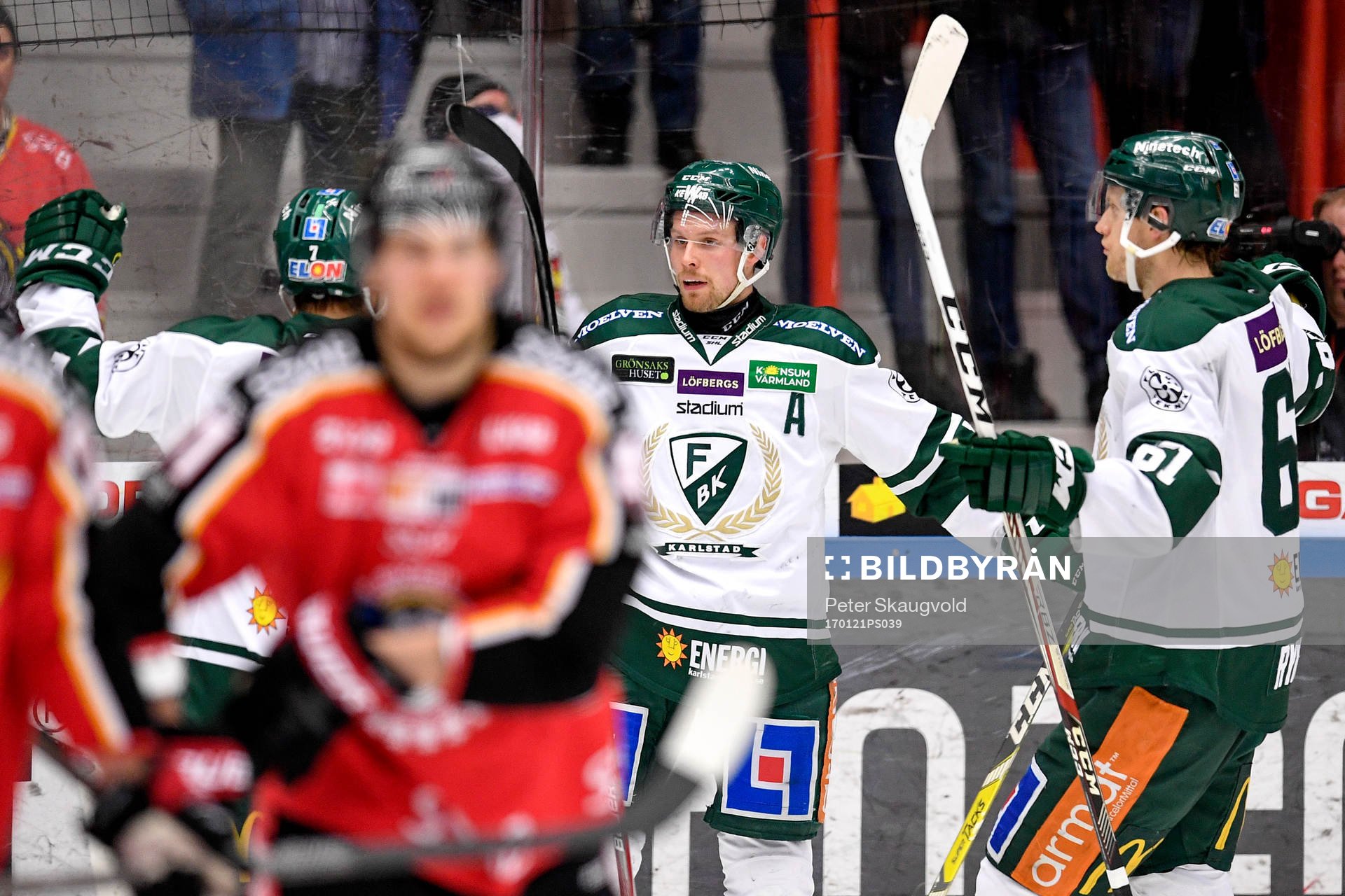 Färjestads Alexander Johansson jublar