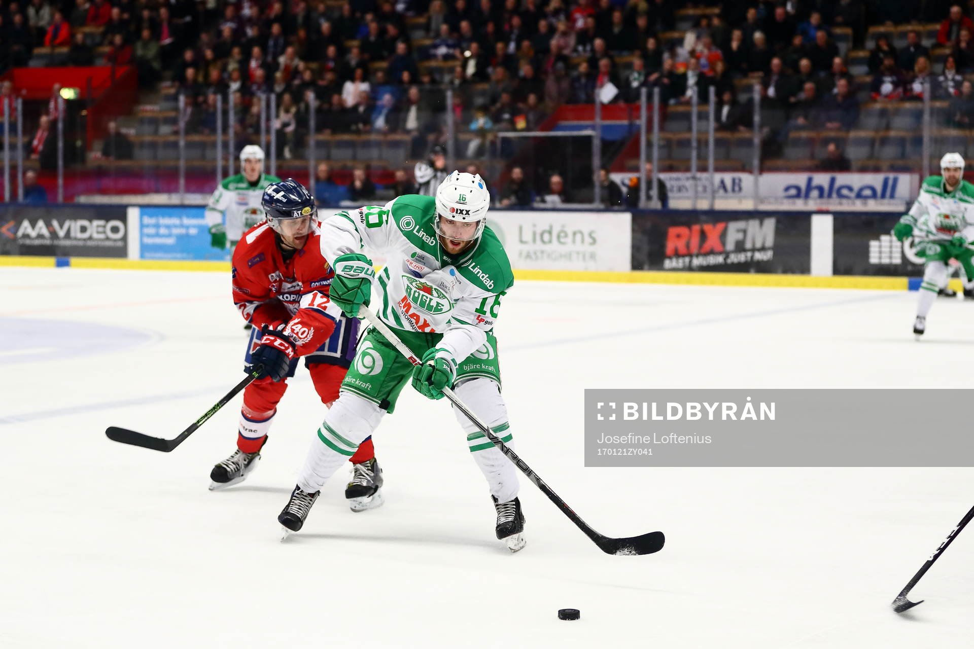 Rögles Christopher Liljewall och Linköpings Sebastian
