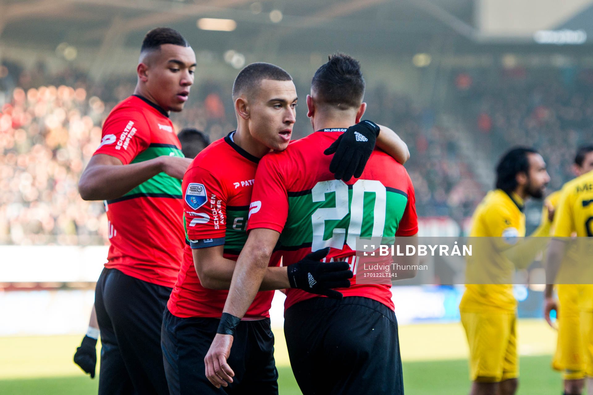 Nijmegens Jordan Larsson kramar om Mohamed Rayhi som fått