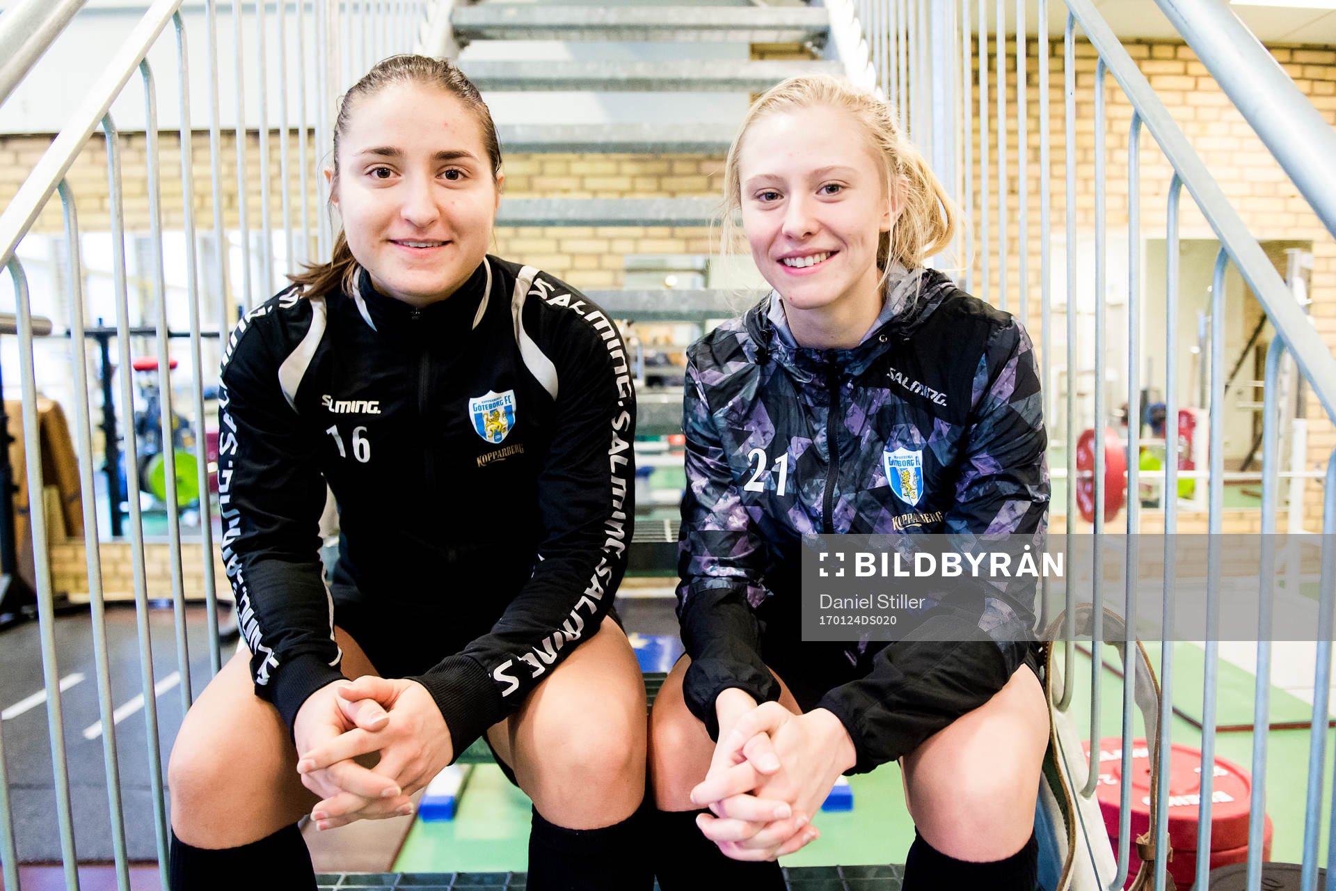 Irvina Bajramovic och  Rebecka Blomqvist