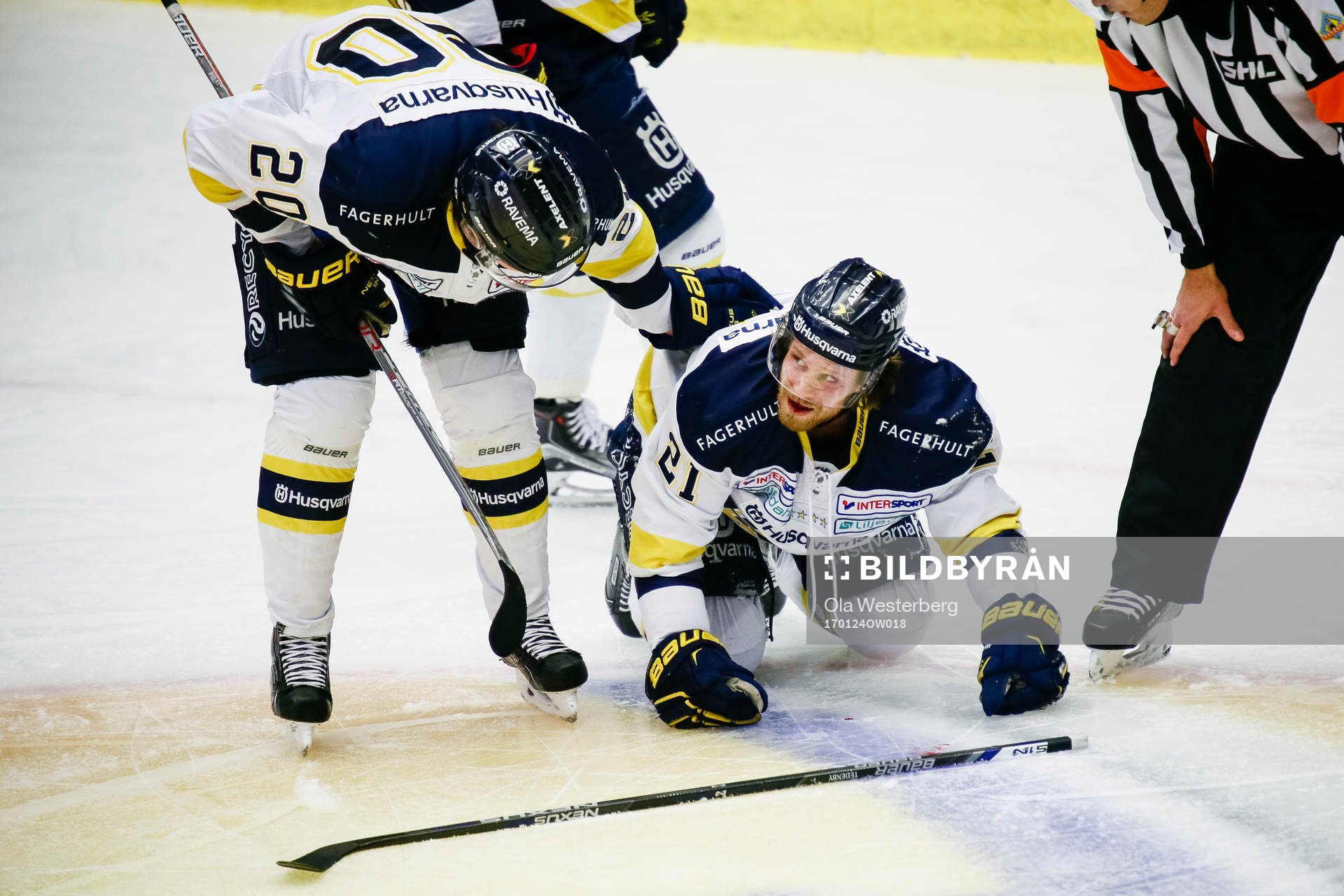 s Mattias Tedenby har ont