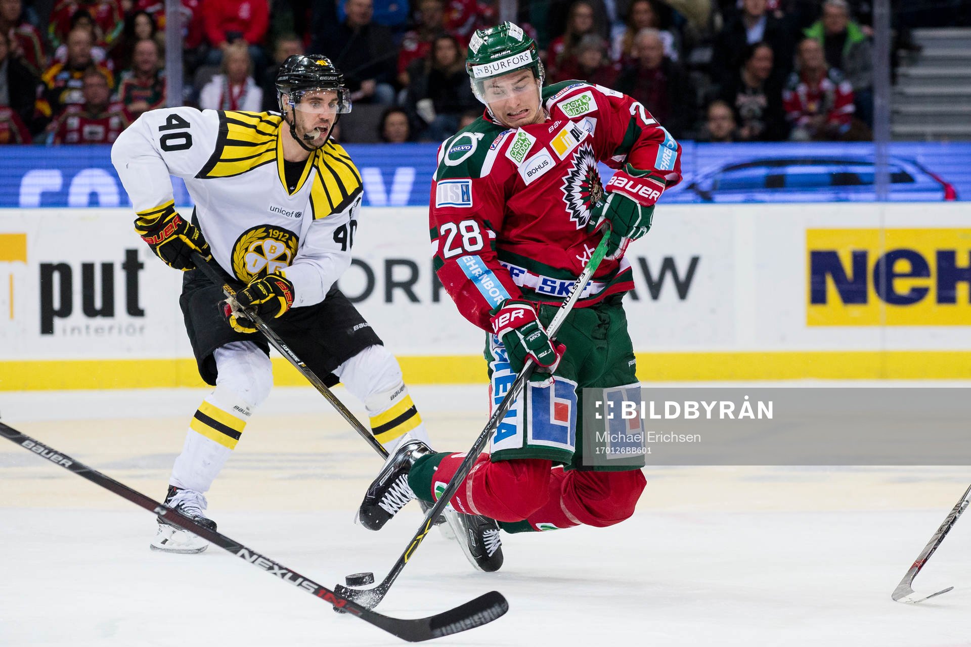 Frölundas Johan Sundström faller