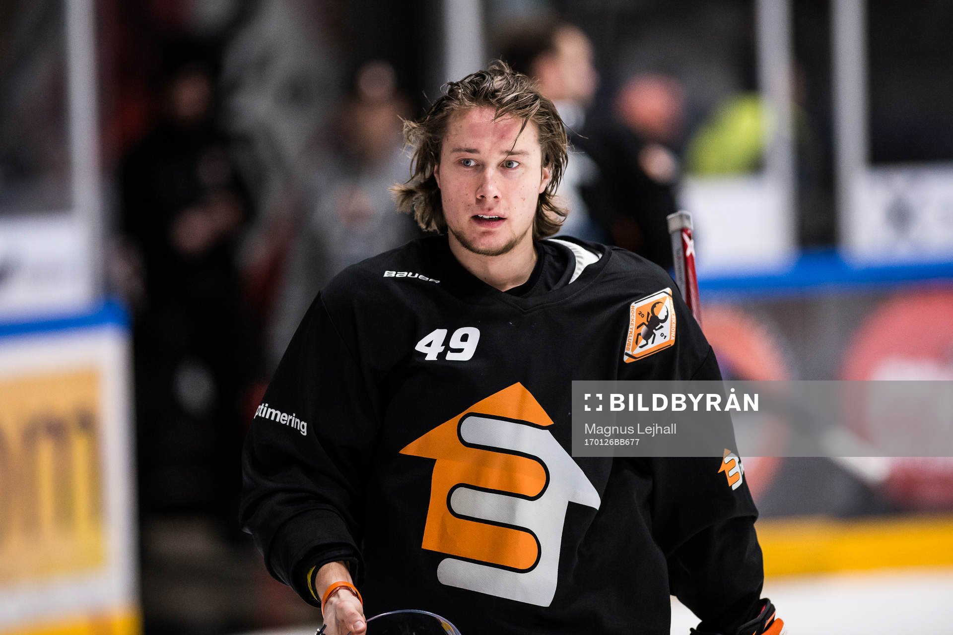 Karlskronas Filip Cruseman  utan hjälm innan