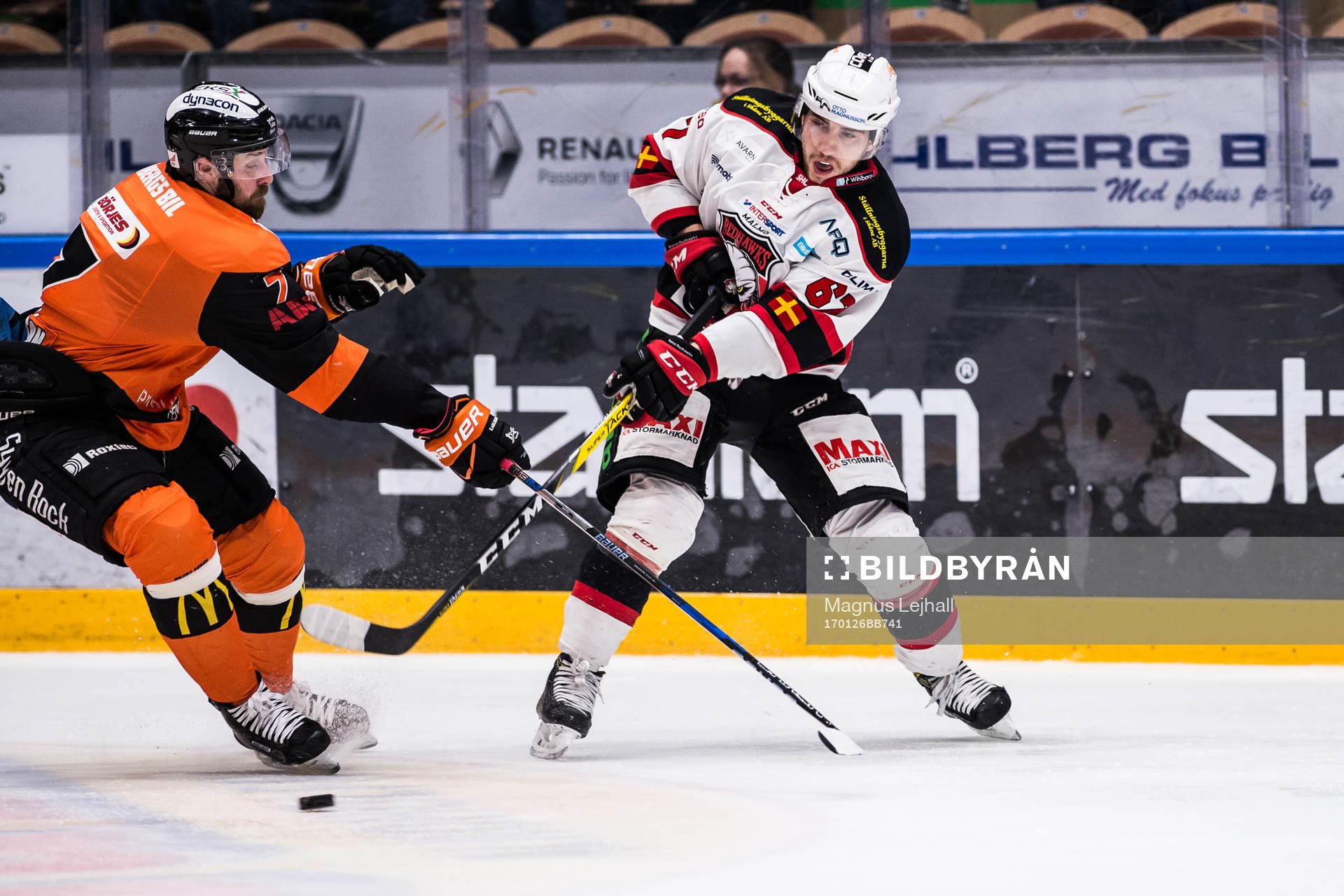 Karlskronas Mattias Karlsson  och Malmö Redhawks