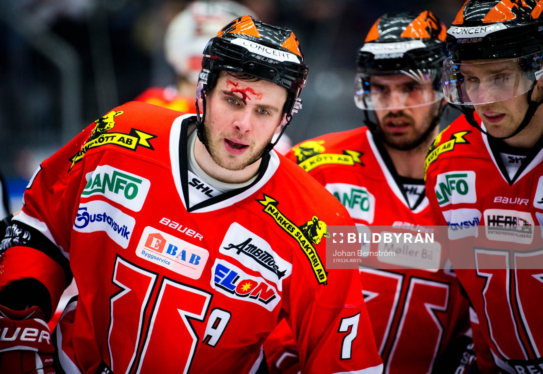 Örebros Alexander Hellström blöder