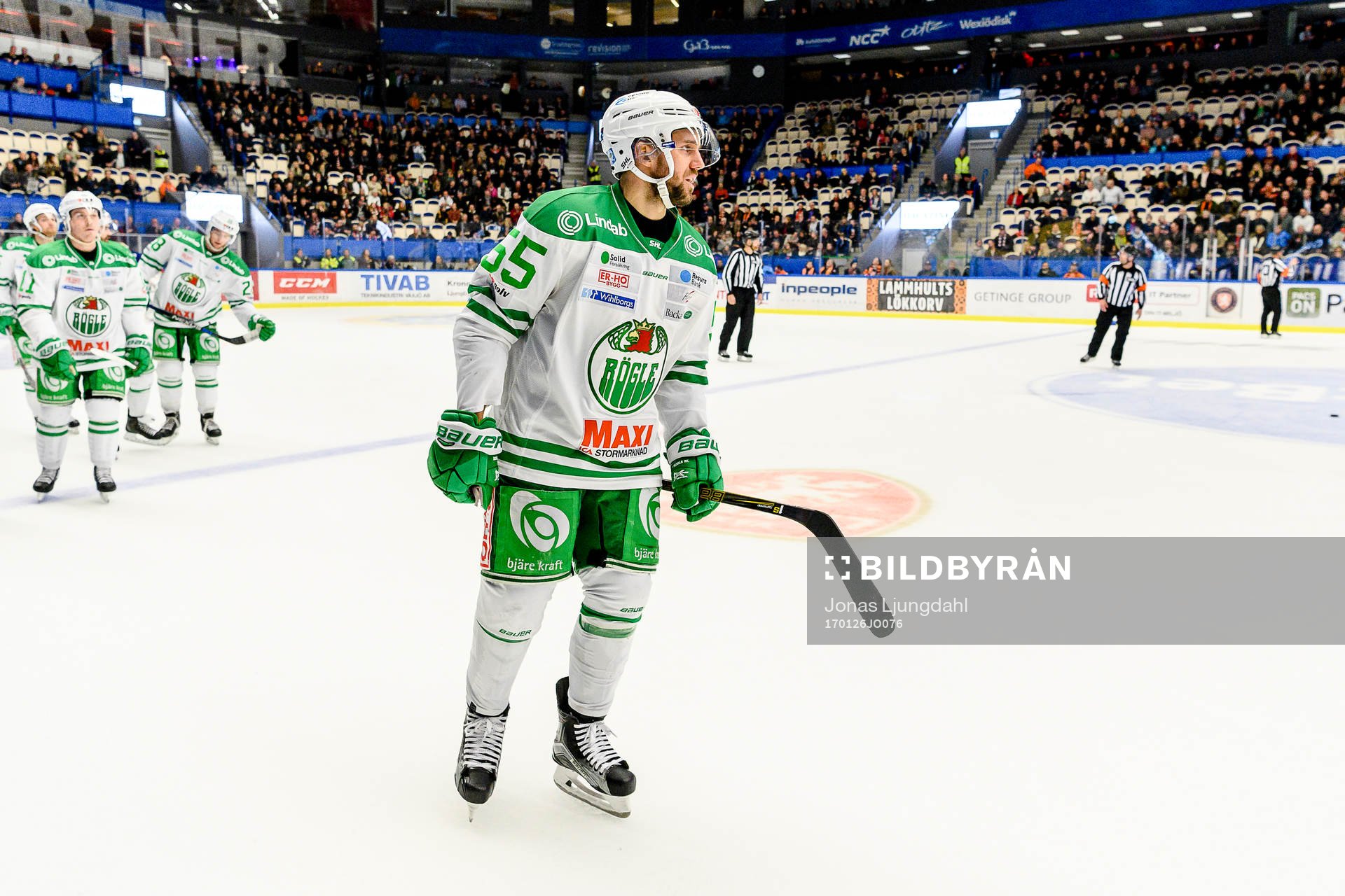 Rögles Felix Schütz jublar