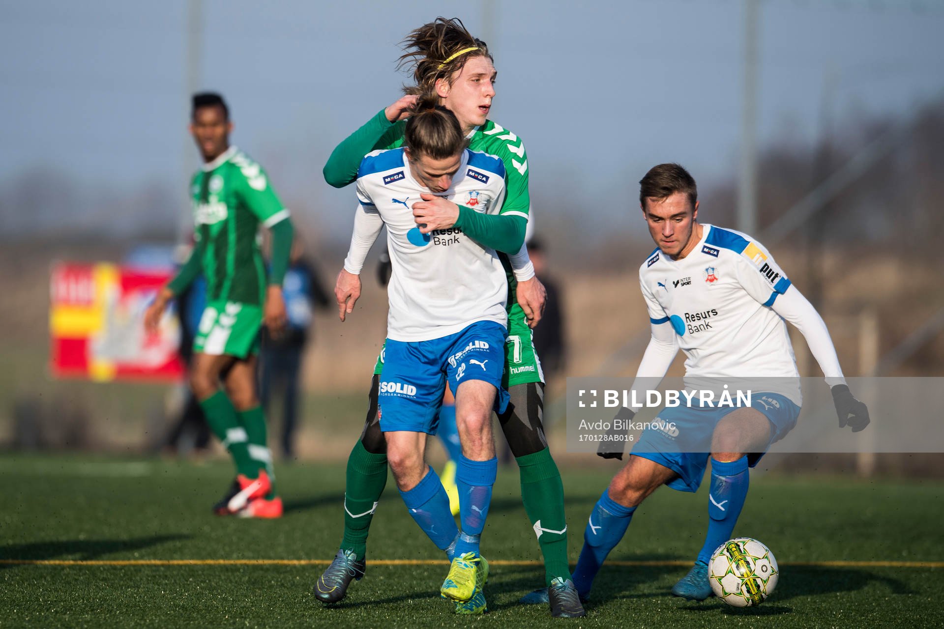 Helsingborgs Jesper Lange i duell mot Odense Joan Simun