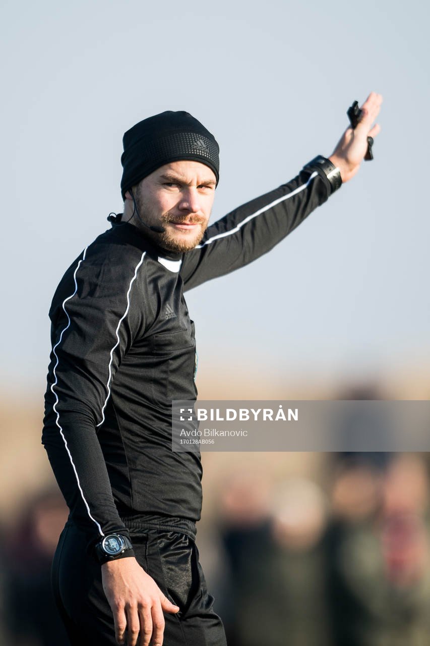 Domare Kristoffer Karlsson