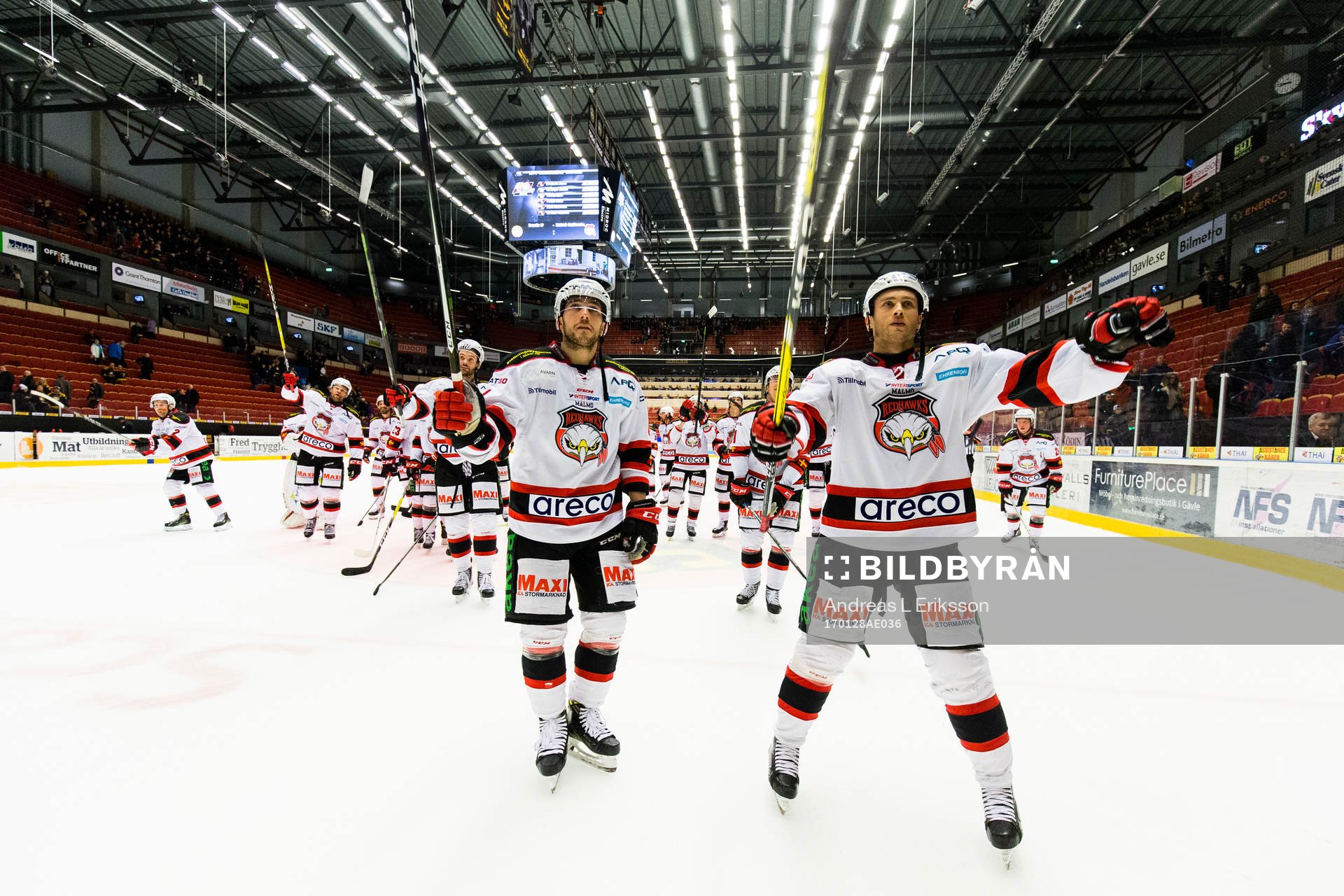 Malmö Redhawks spelare tackar publiken