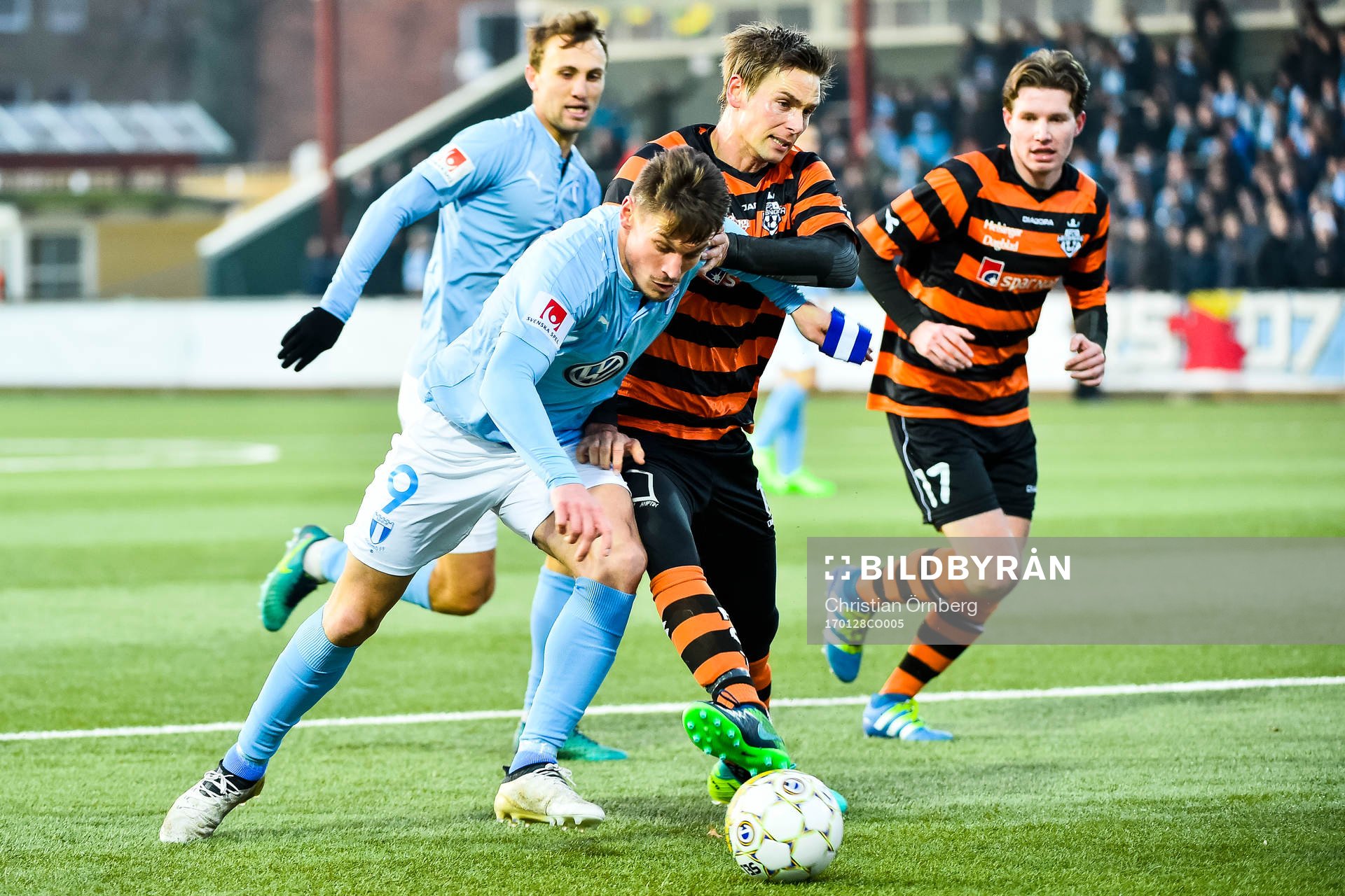 Malmö FFs Markus Rosenberg och Helsingørs Morten Bertolt