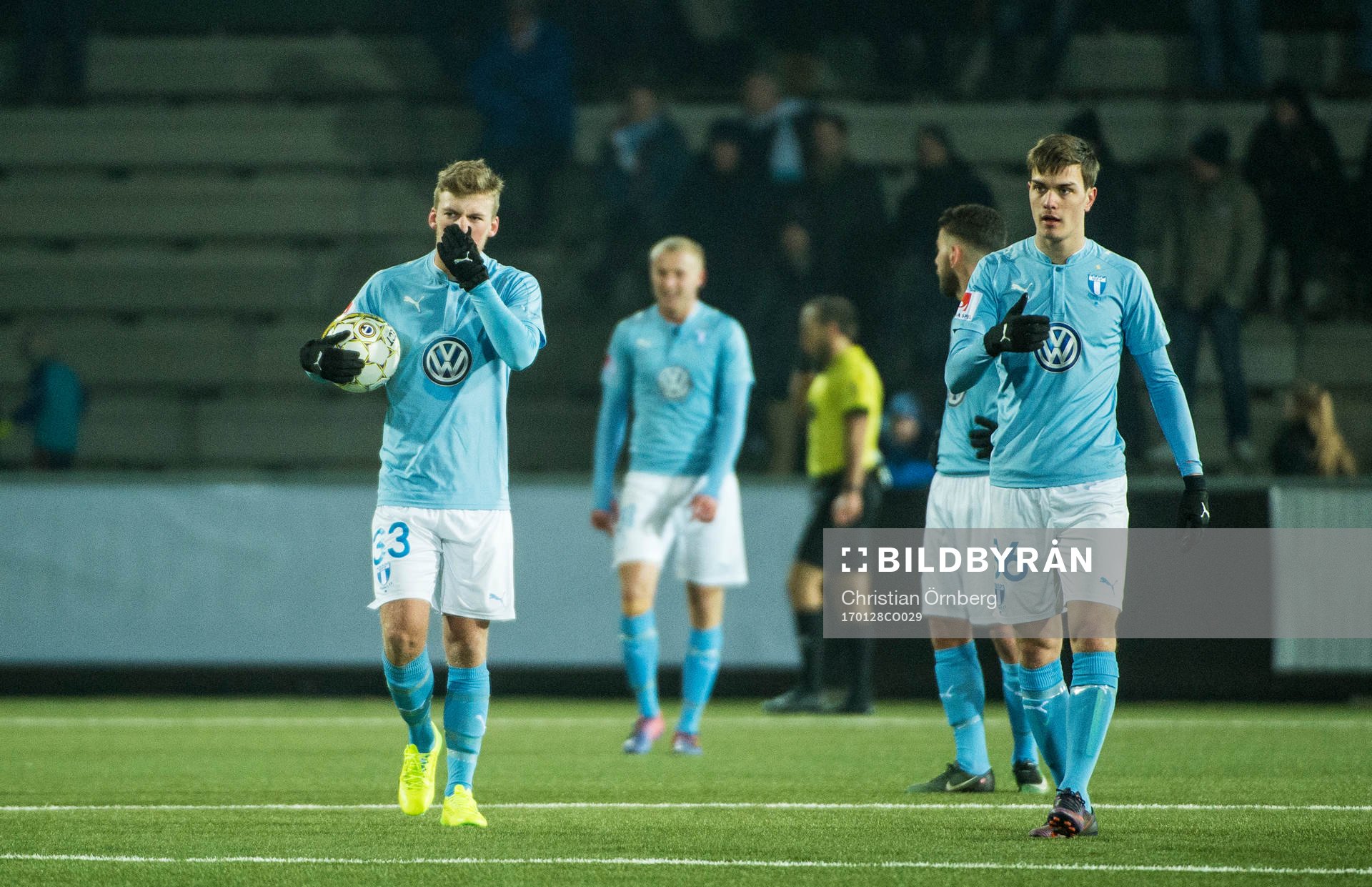 Malmö FFs Teddy Bergqvist och Pave Vagic deppar