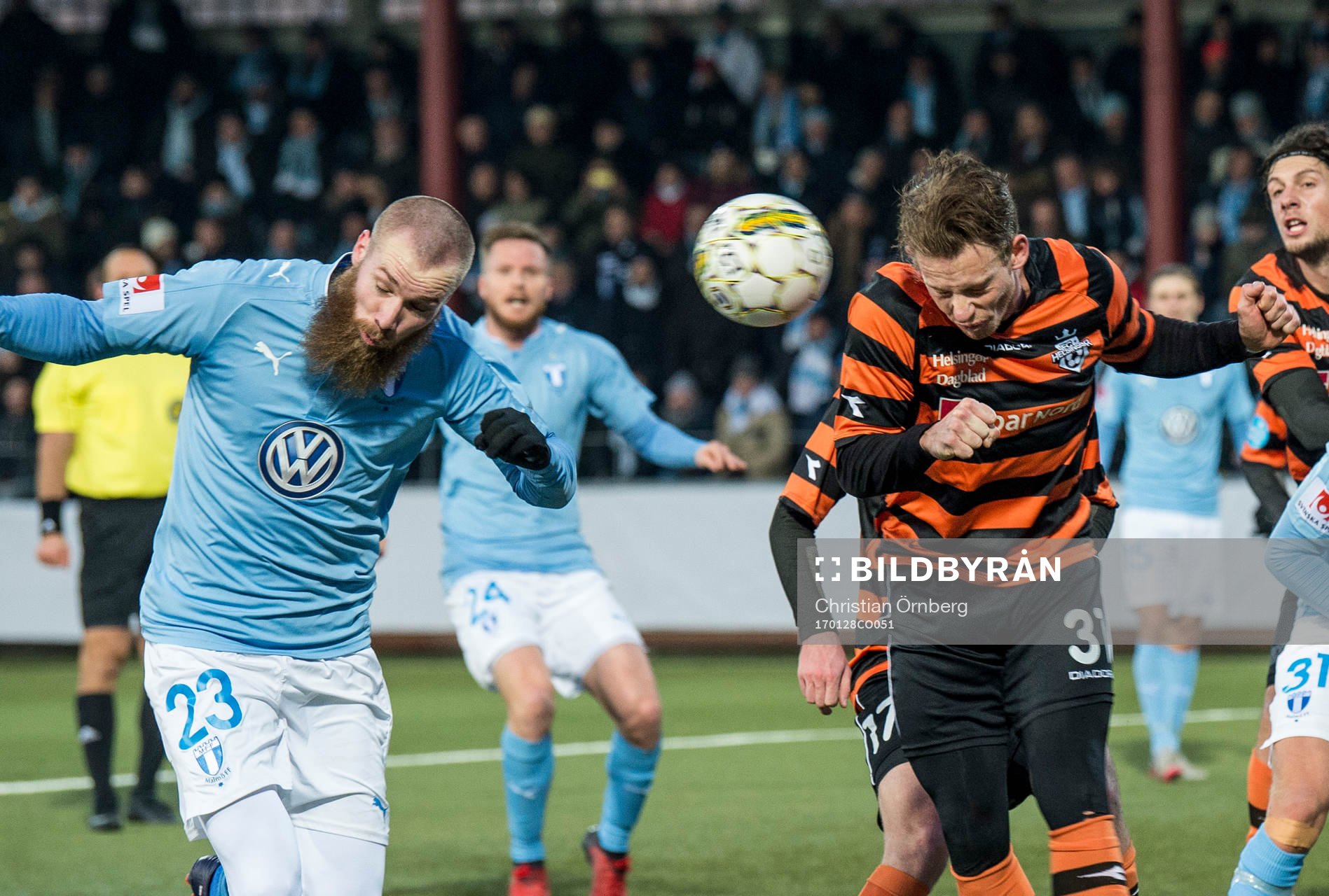 Malmö FFs Jo Inge Berget och Helsingørs Mathias Johansen
