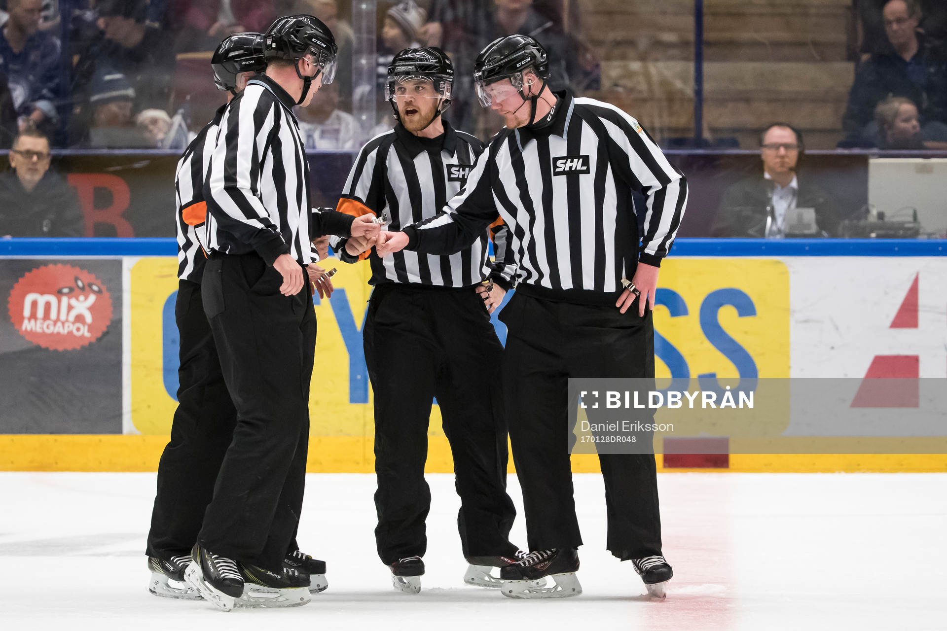 Domare Andreas Harnebring och Domare Johan Gossas och