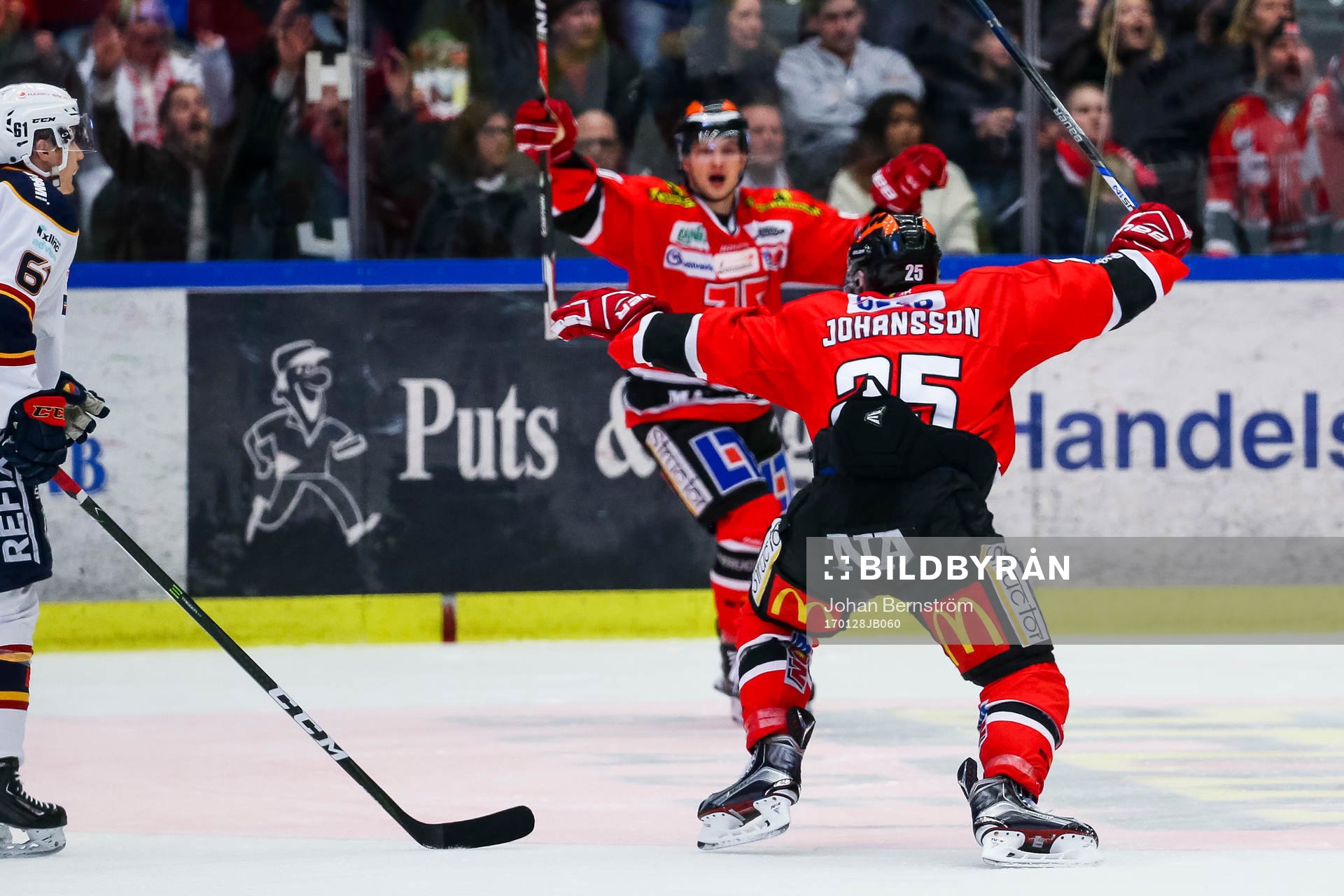 Örebros Martin Johansson jublar