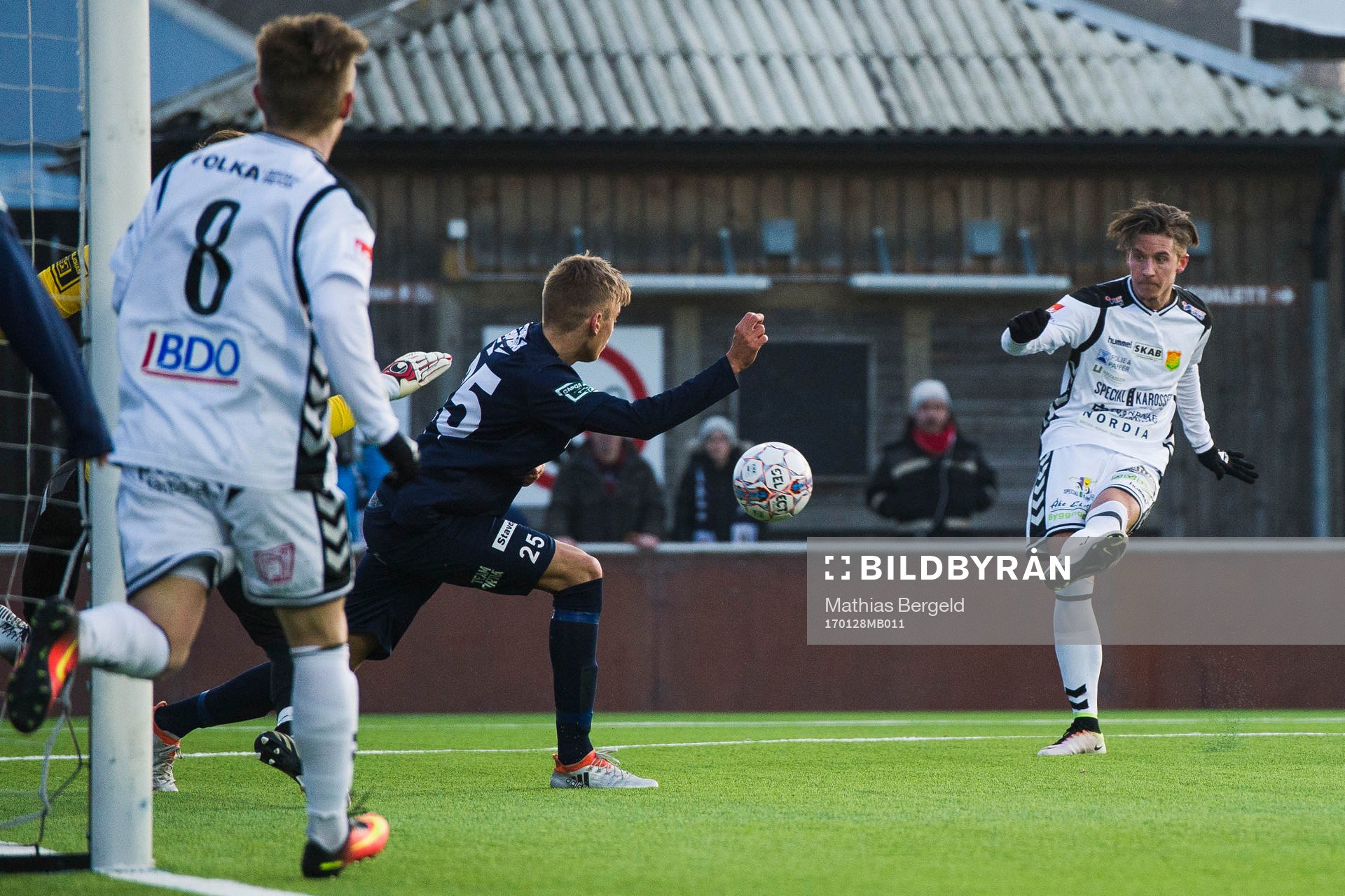 Utsiktens Felix Von Barth kan inte stoppa GAIS Daniel