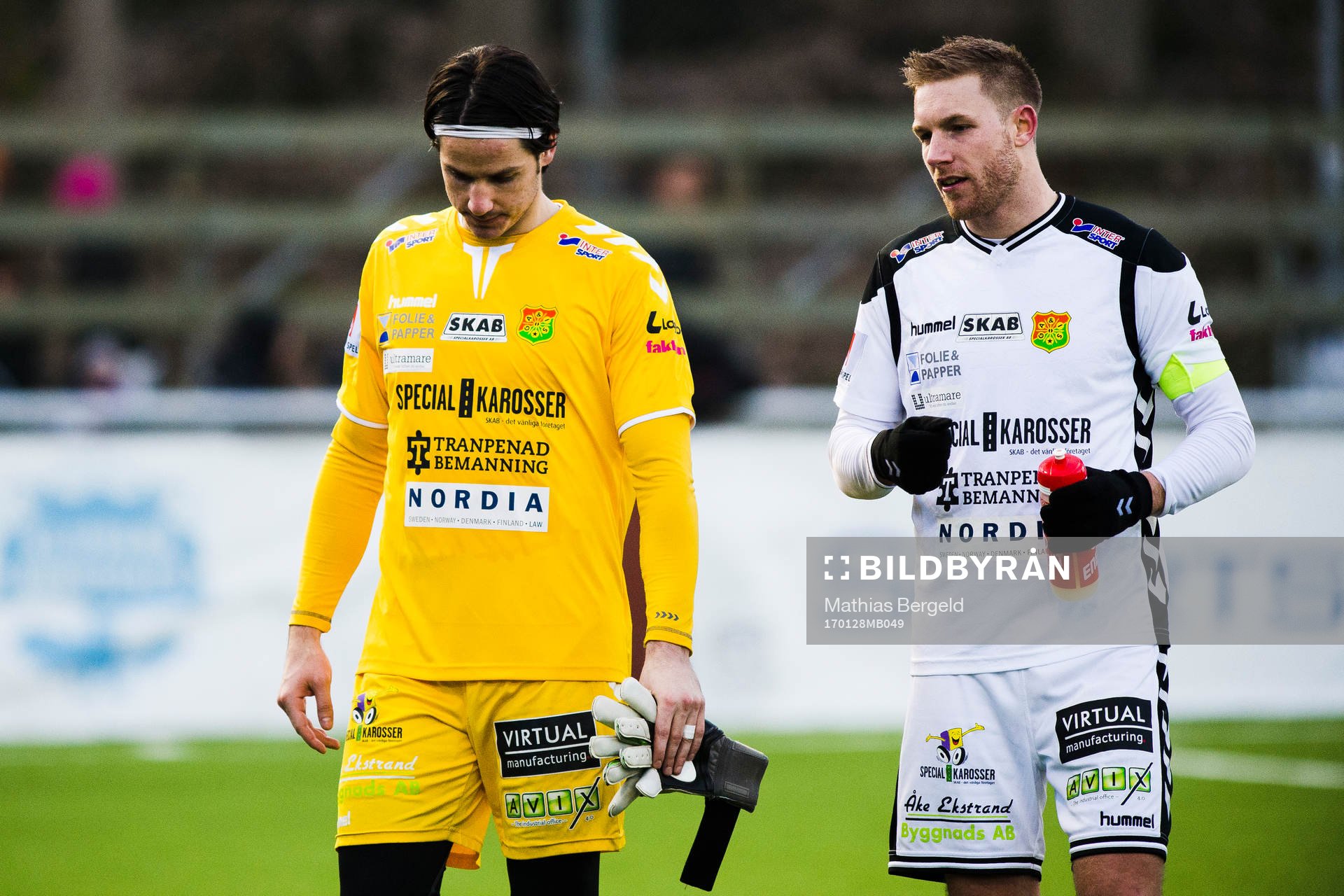 GAIS målvakt Damir Mehic samtalar med Steven Old