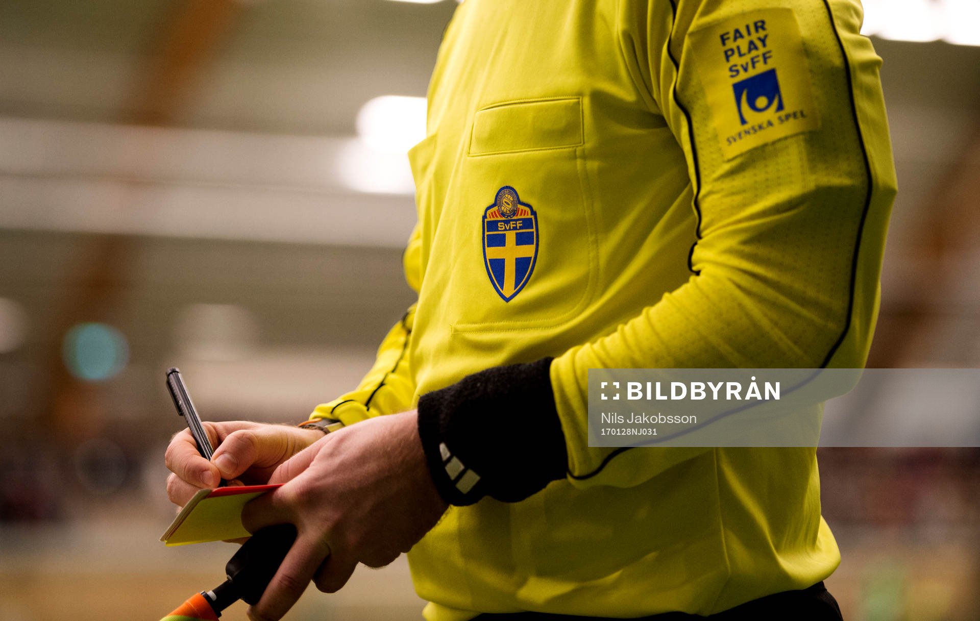En assisterande domare noterar ett byte